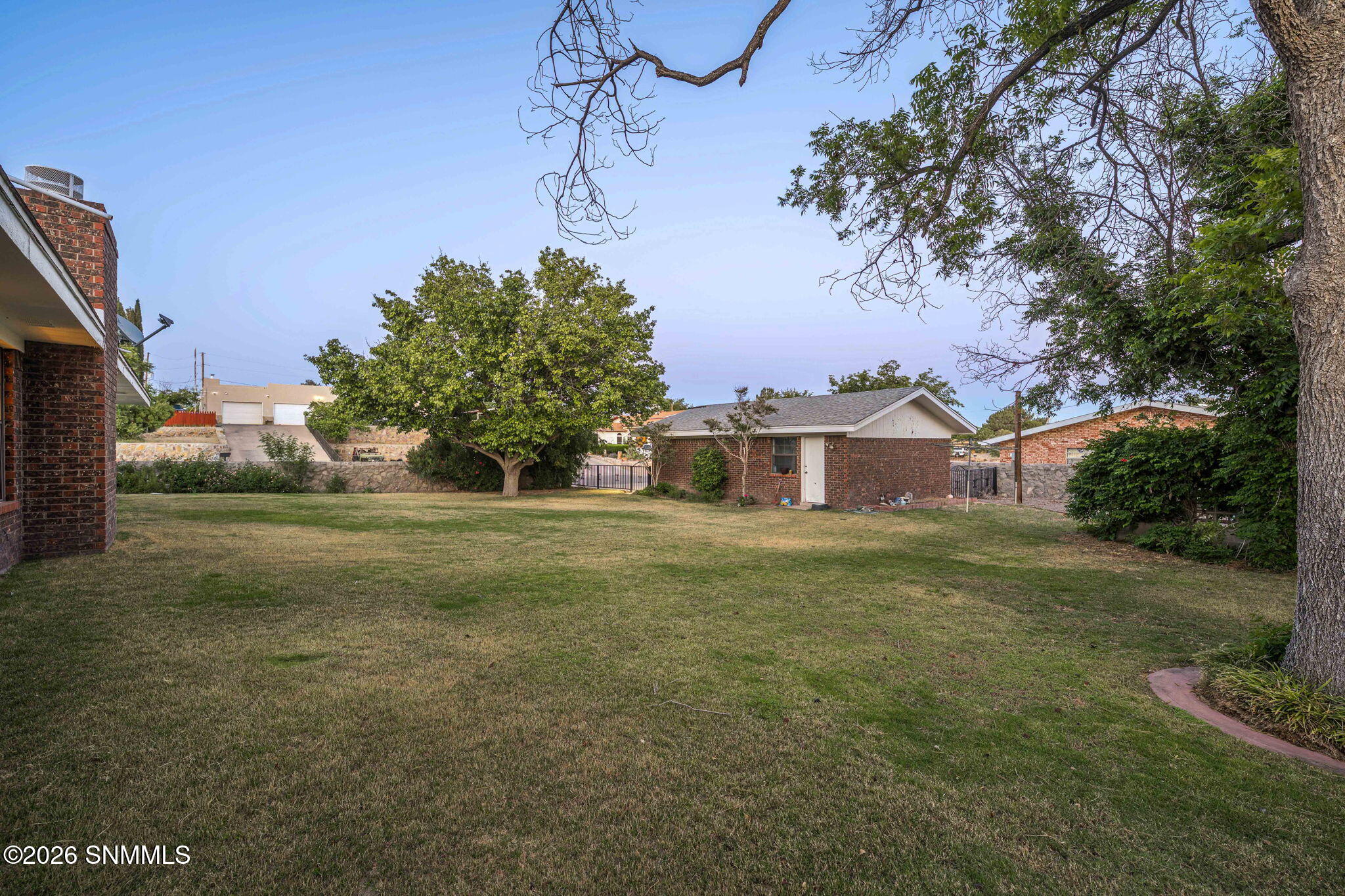 40-web-or-mls-Snappin Homes (Lantana932)