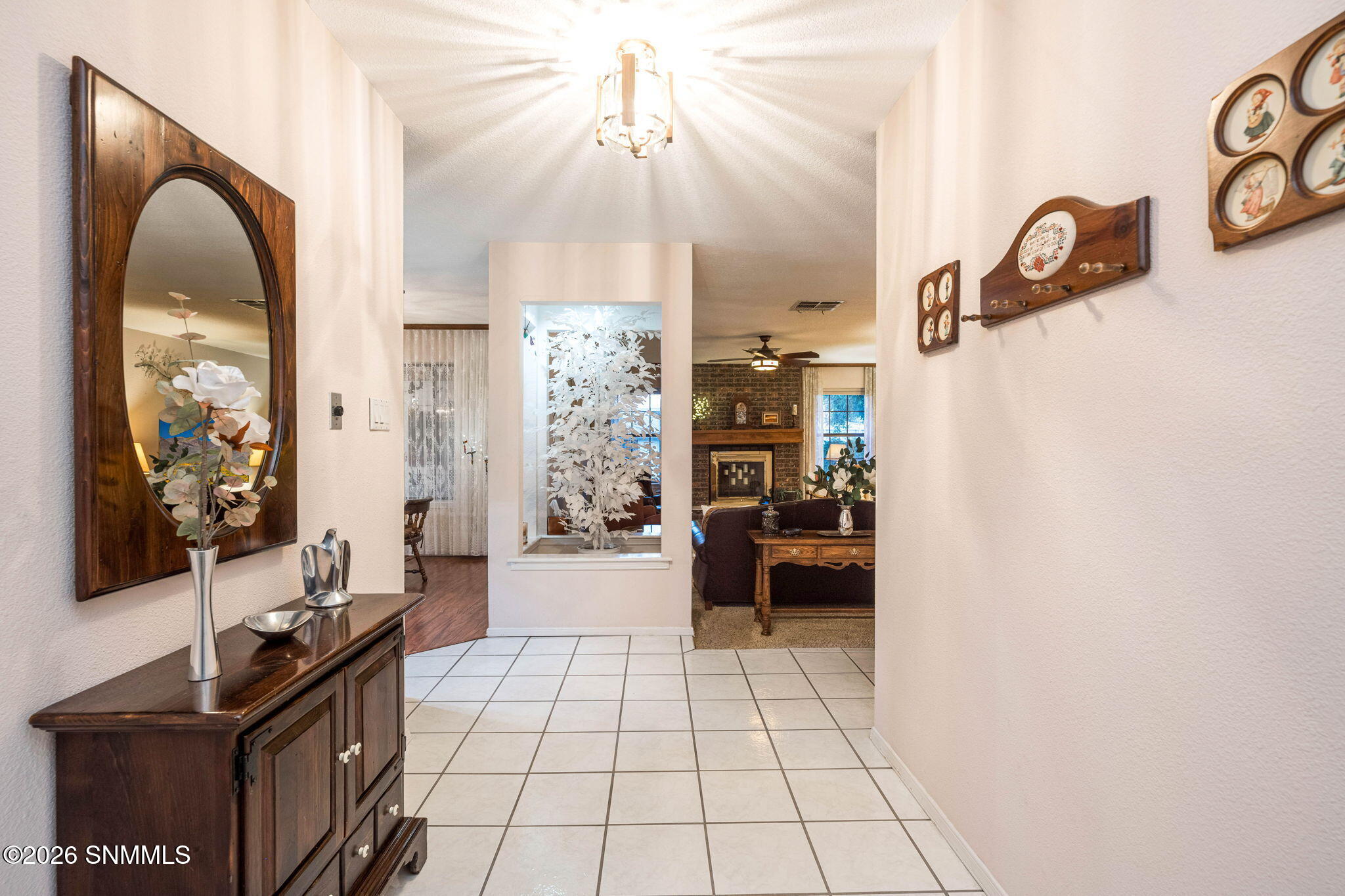 5-web-or-mls-Snappin Homes (Lantana932)-