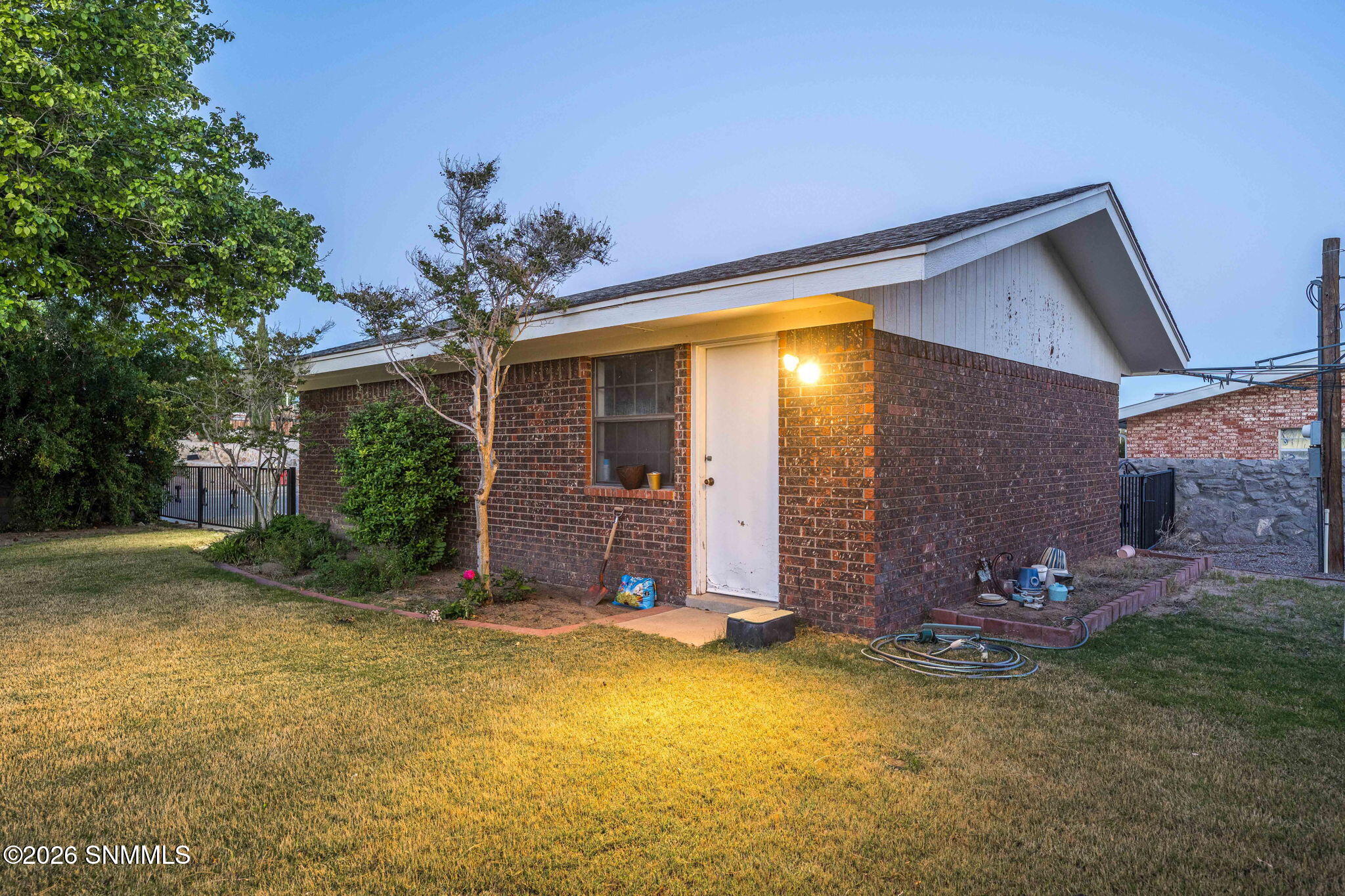 42-web-or-mls-Snappin Homes (Lantana932)