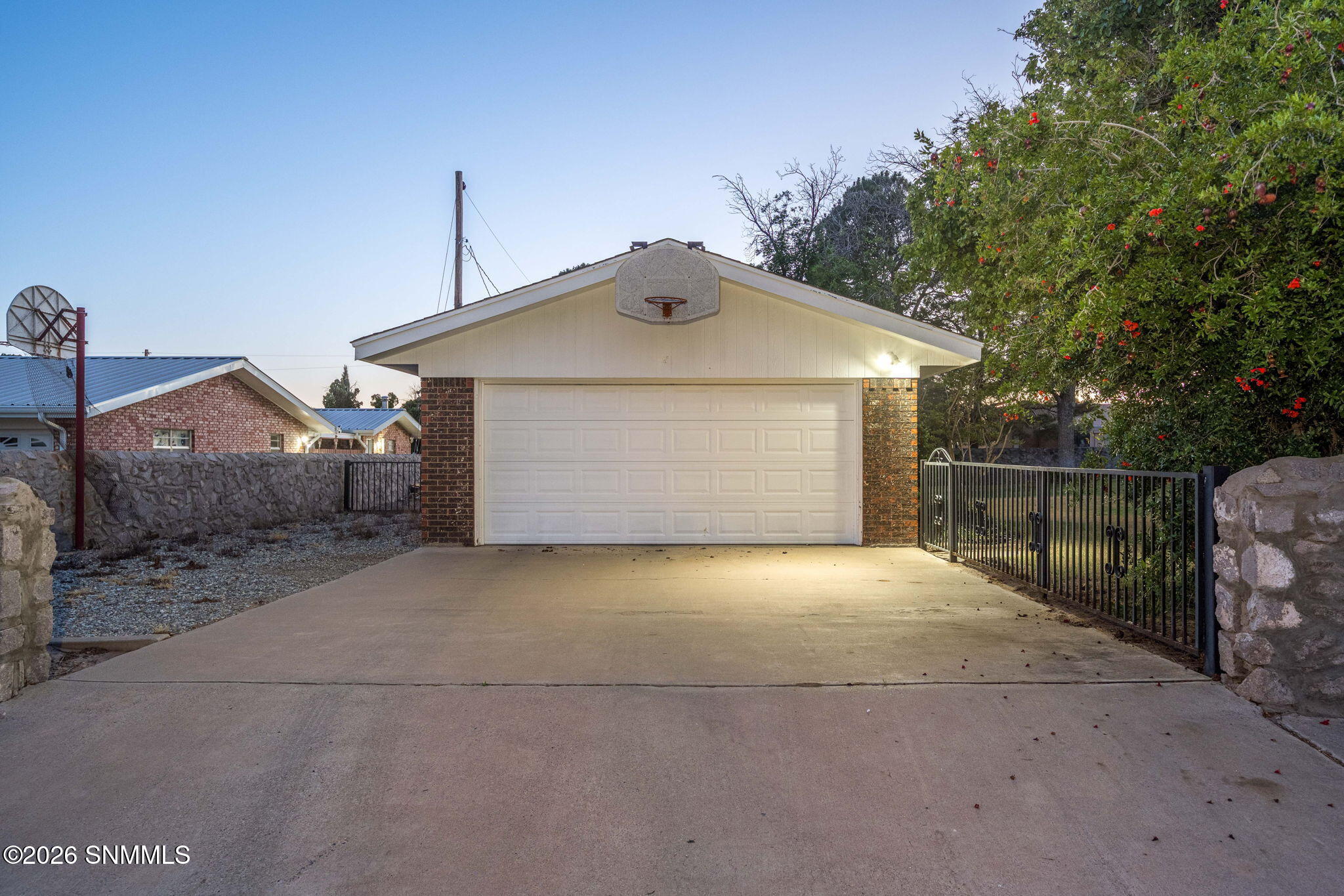 43-web-or-mls-Snappin Homes (Lantana932)