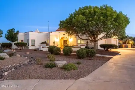 2647 Cumbres Court, Las Cruces, New Mexico 88011, 3 Bedrooms Bedrooms, ,2.5 BathroomsBathrooms,Residential,For Sale,Cumbres,2601564