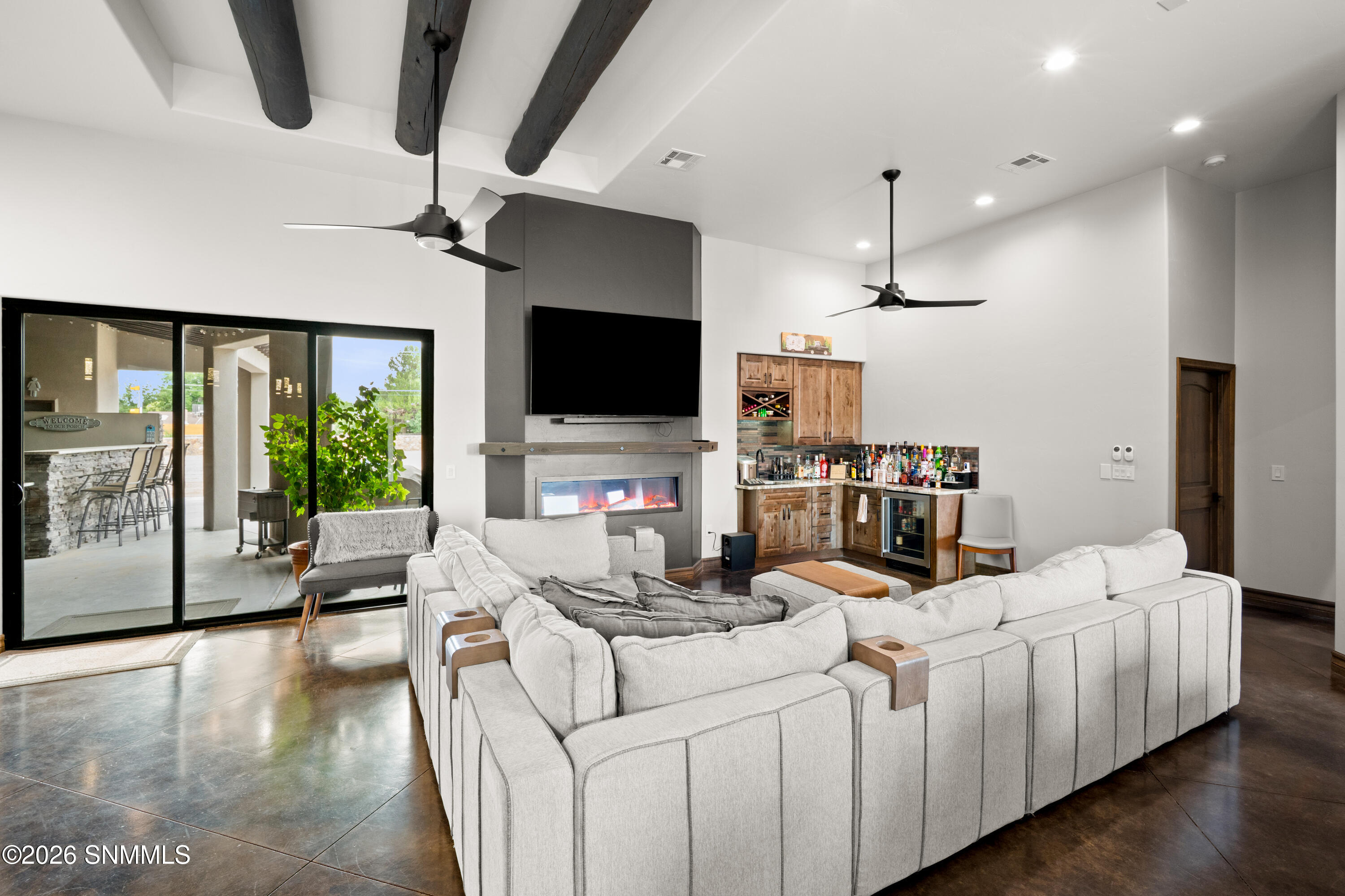 1280-Rosita-Ct-MLS-Camera-Guy-32
