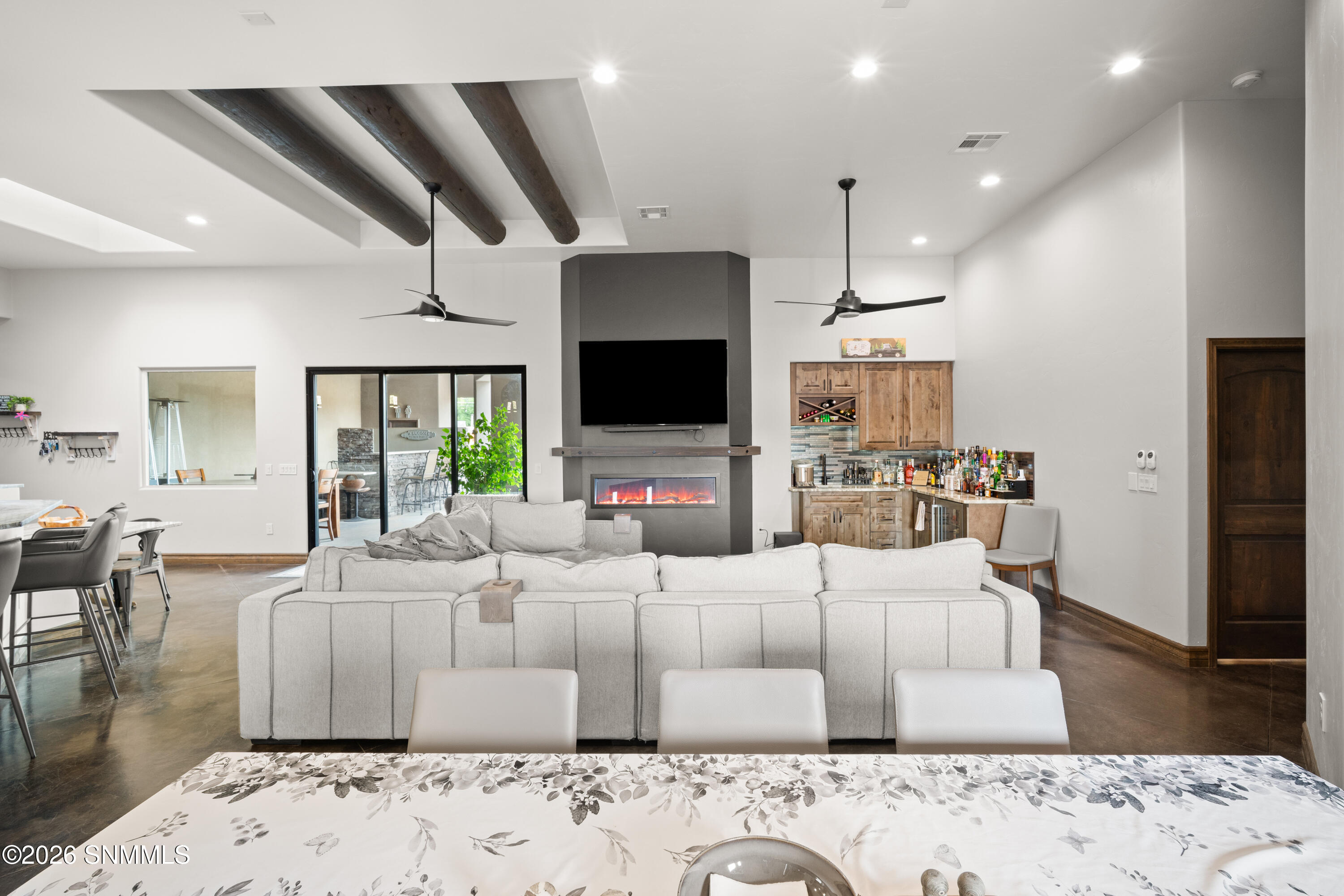 1280-Rosita-Ct-MLS-Camera-Guy-33