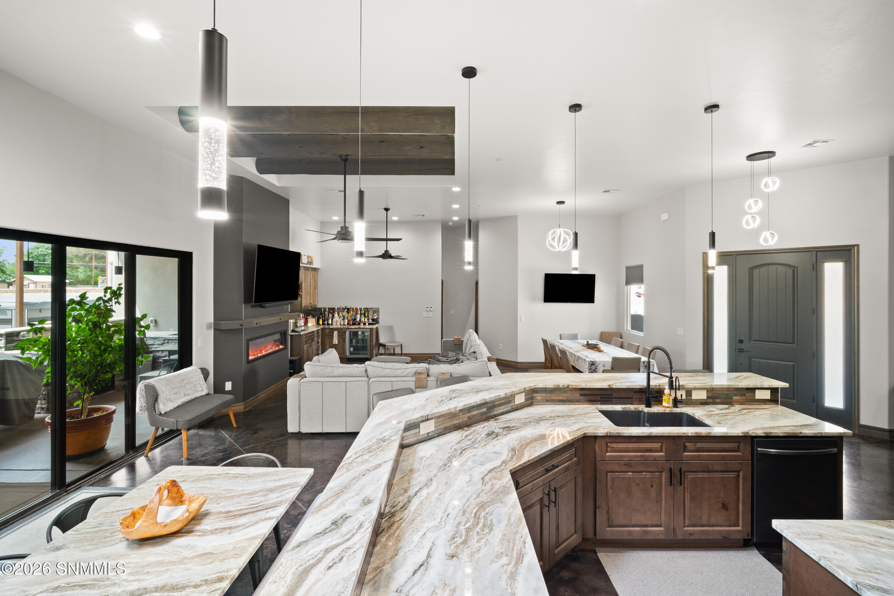 1280-Rosita-Ct-MLS-Camera-Guy-36