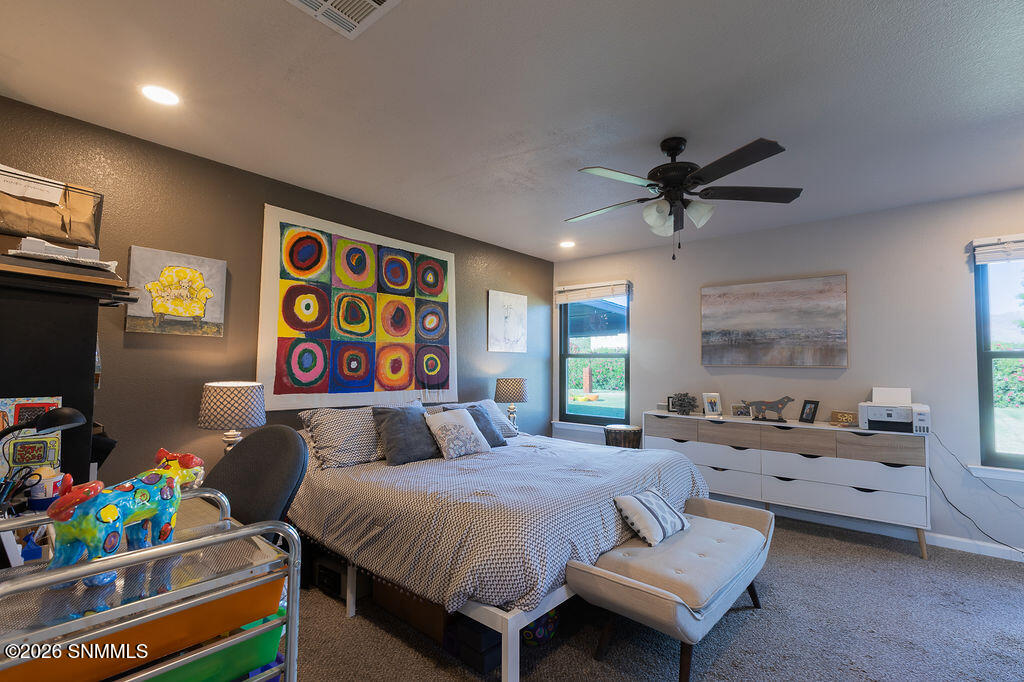 5612centurylane--12