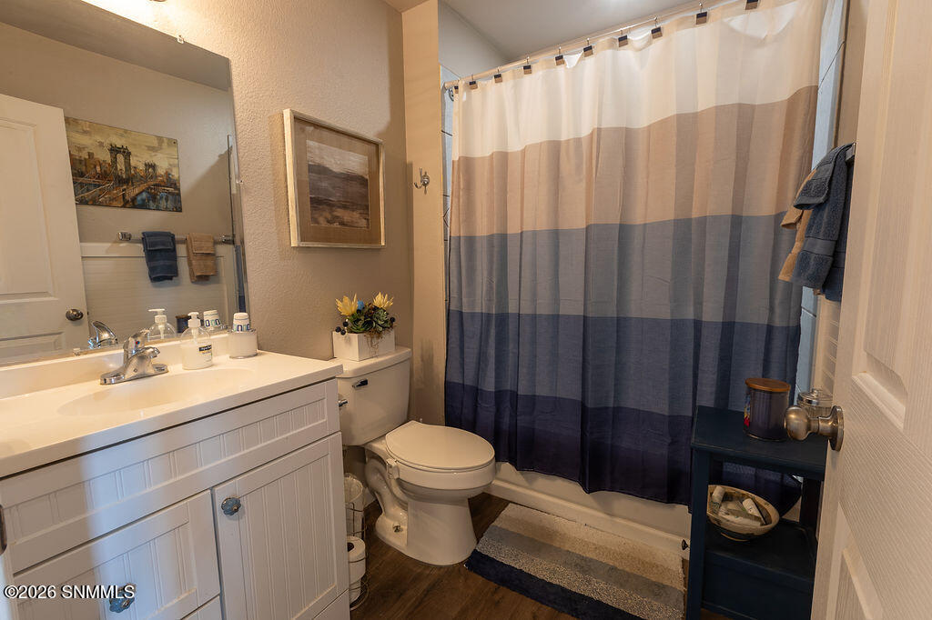 5612centurylane--18
