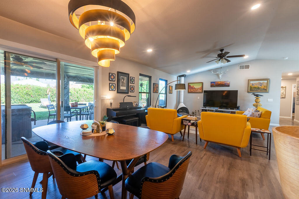 5612centurylane--2
