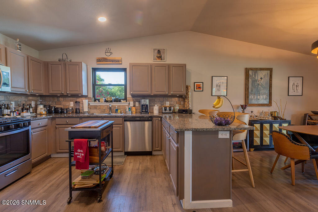 5612centurylane--5