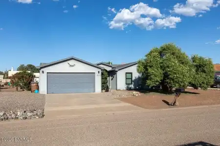 5612 Century Lane, Las Cruces, New Mexico 88012, 3 Bedrooms Bedrooms, ,2 BathroomsBathrooms,Residential,For Sale,Century,2601579