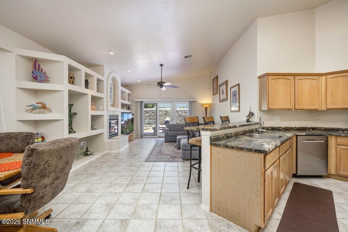 10-web-or-mls-Snappin Homes (CanyonVerde