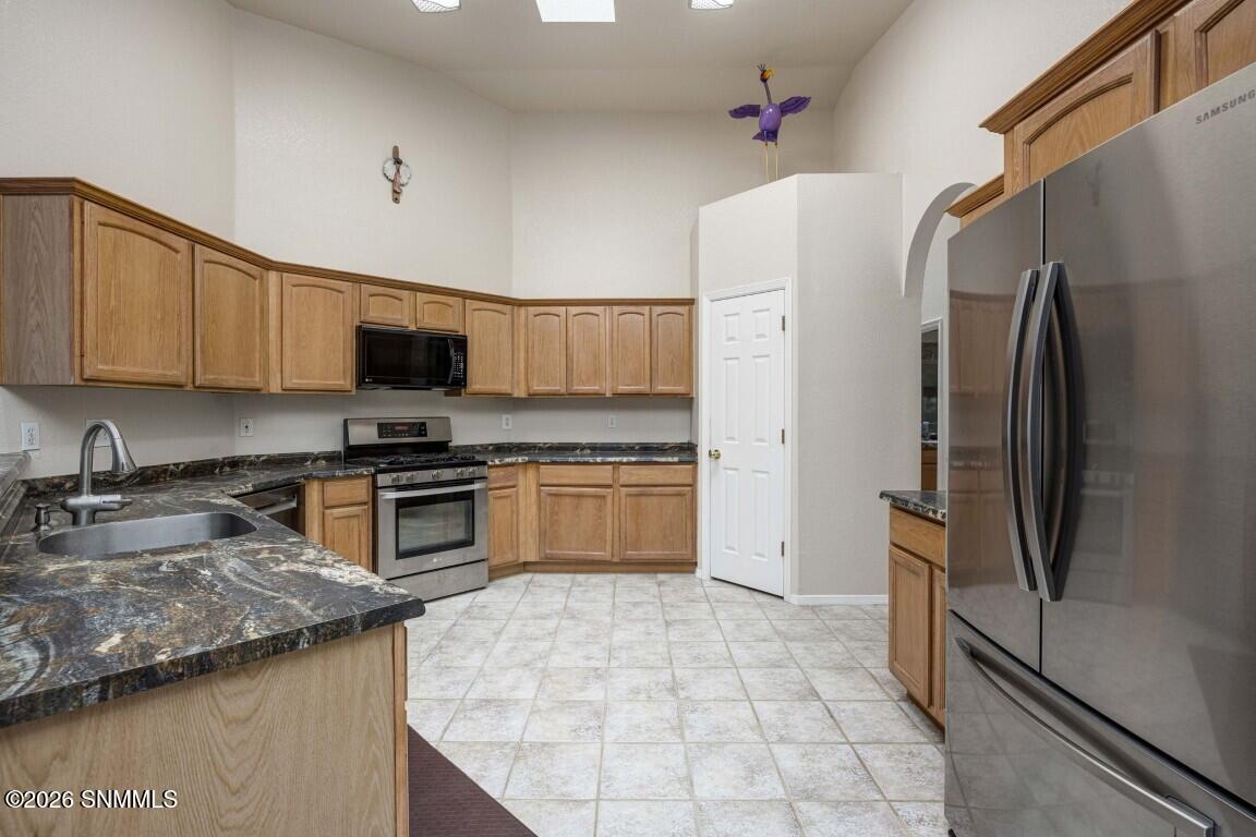 15-web-or-mls-Snappin Homes (CanyonVerde