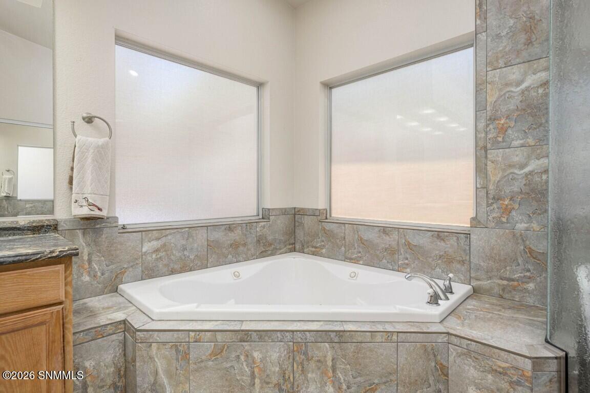 26-web-or-mls-Snappin Homes (CanyonVerde