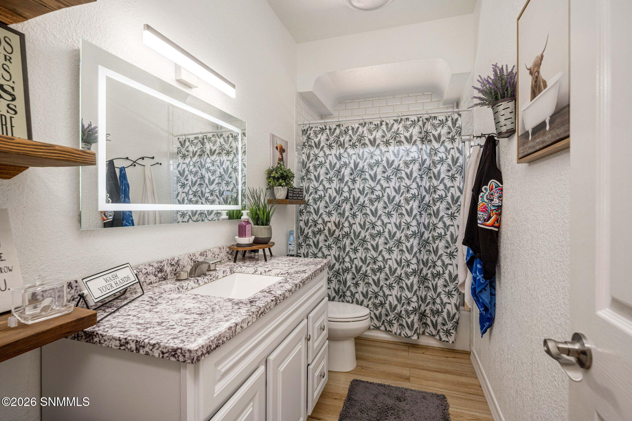 27-web-or-mls-Snappin Homes (DocBar3290)