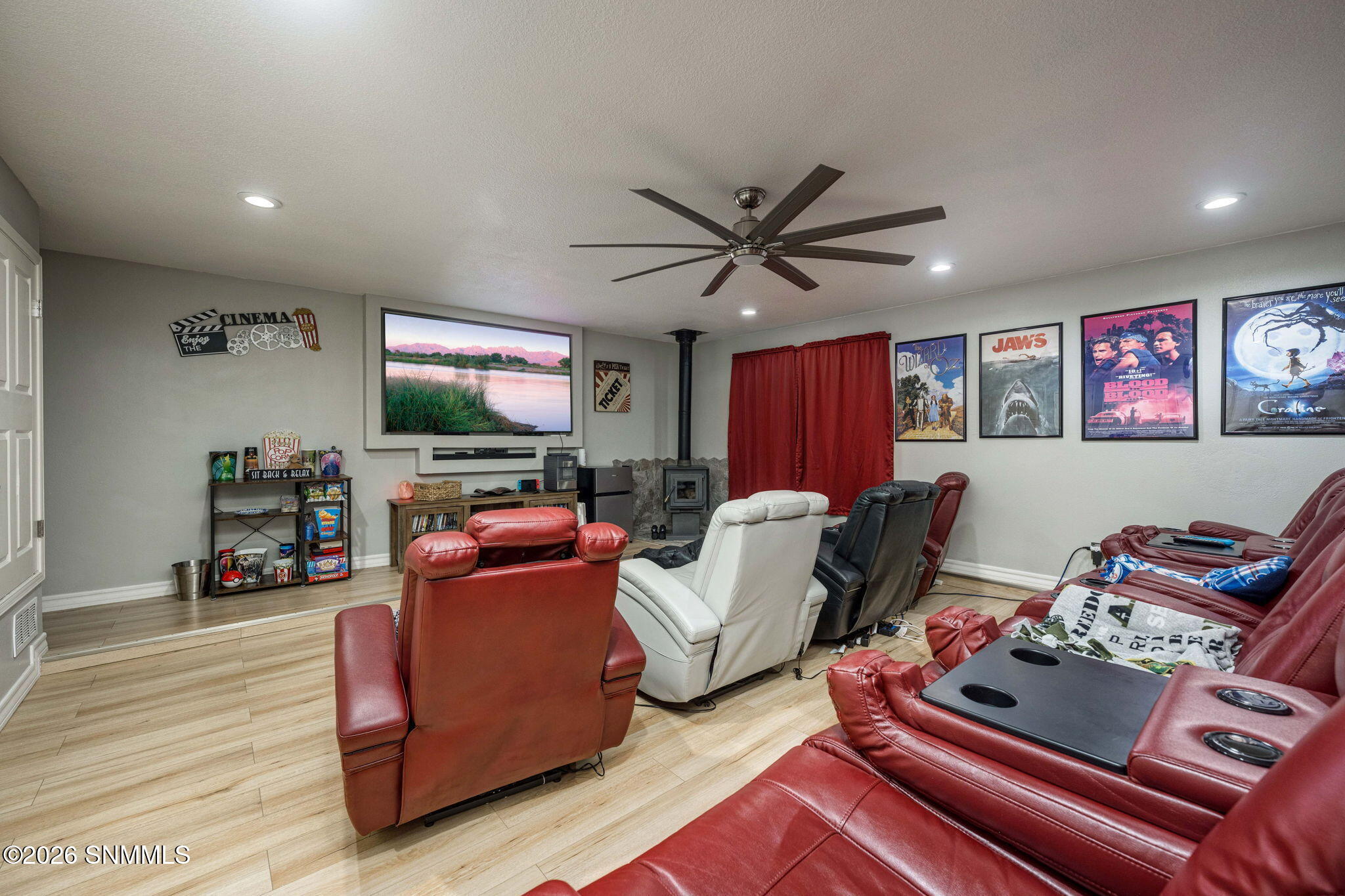 32-web-or-mls-Snappin Homes (DocBar3290)