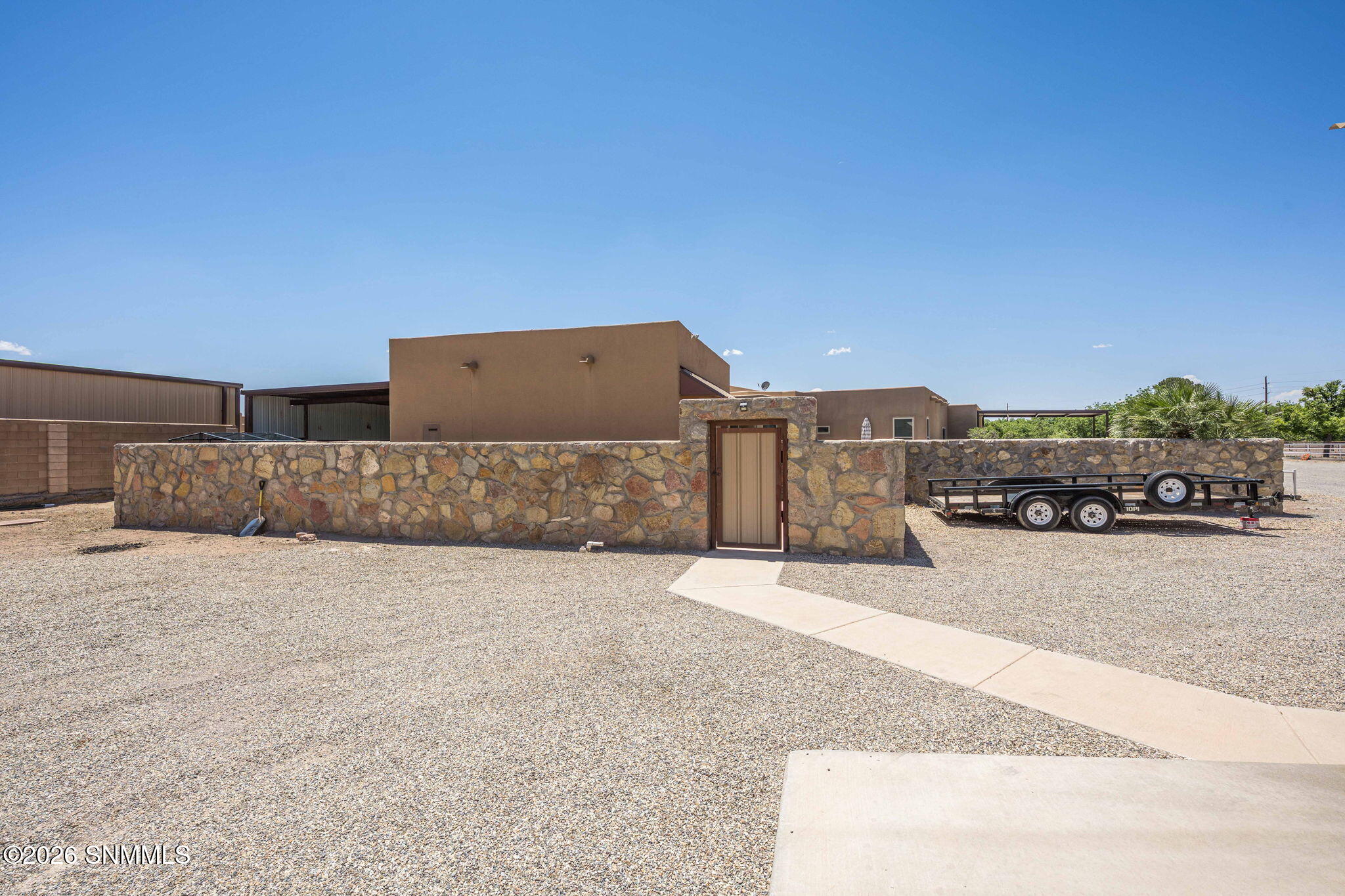 57-web-or-mls-Snappin Homes (DocBar3290)