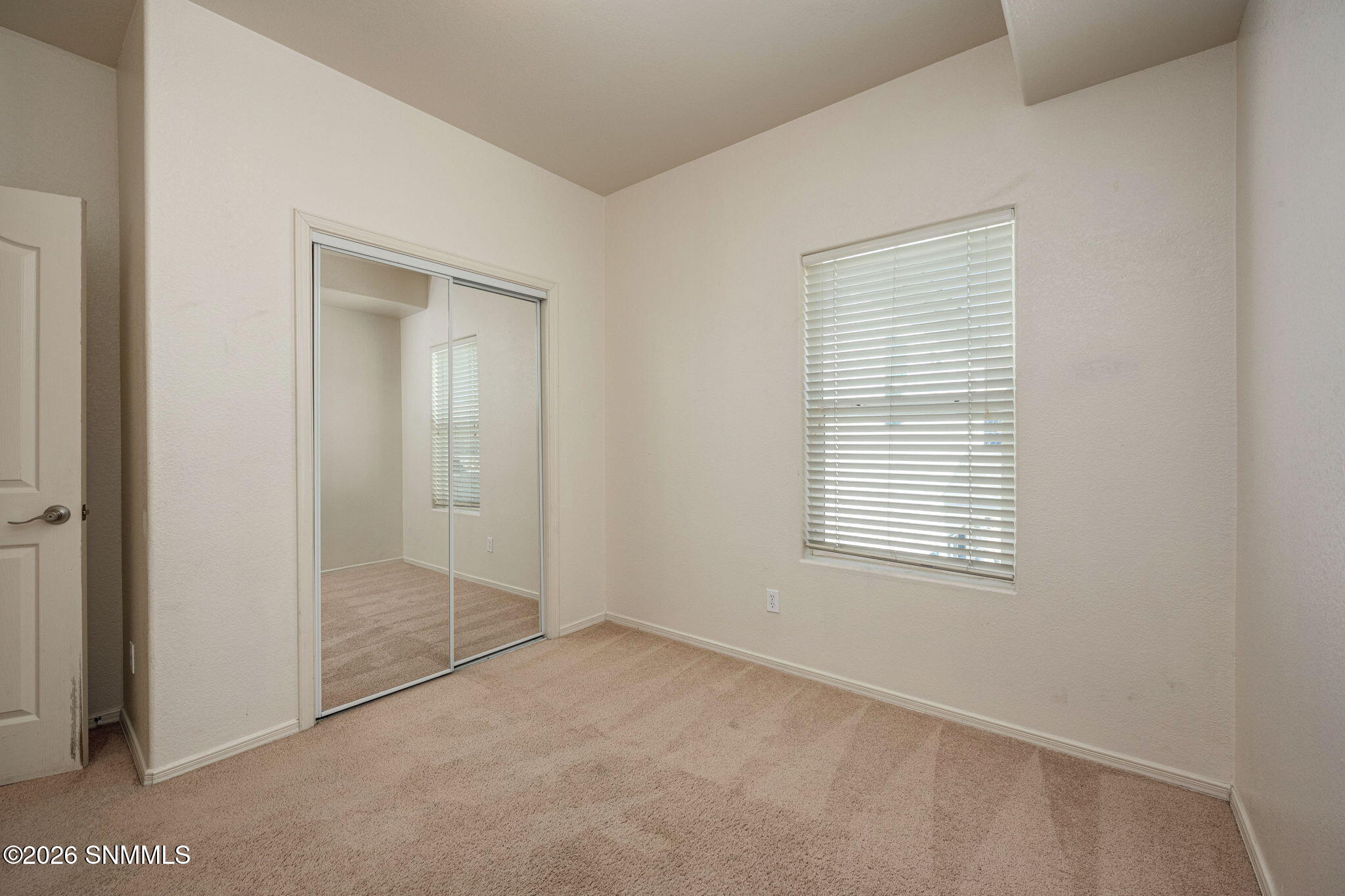 25-web-or-mls-Snappin Homes (Mesita4634)