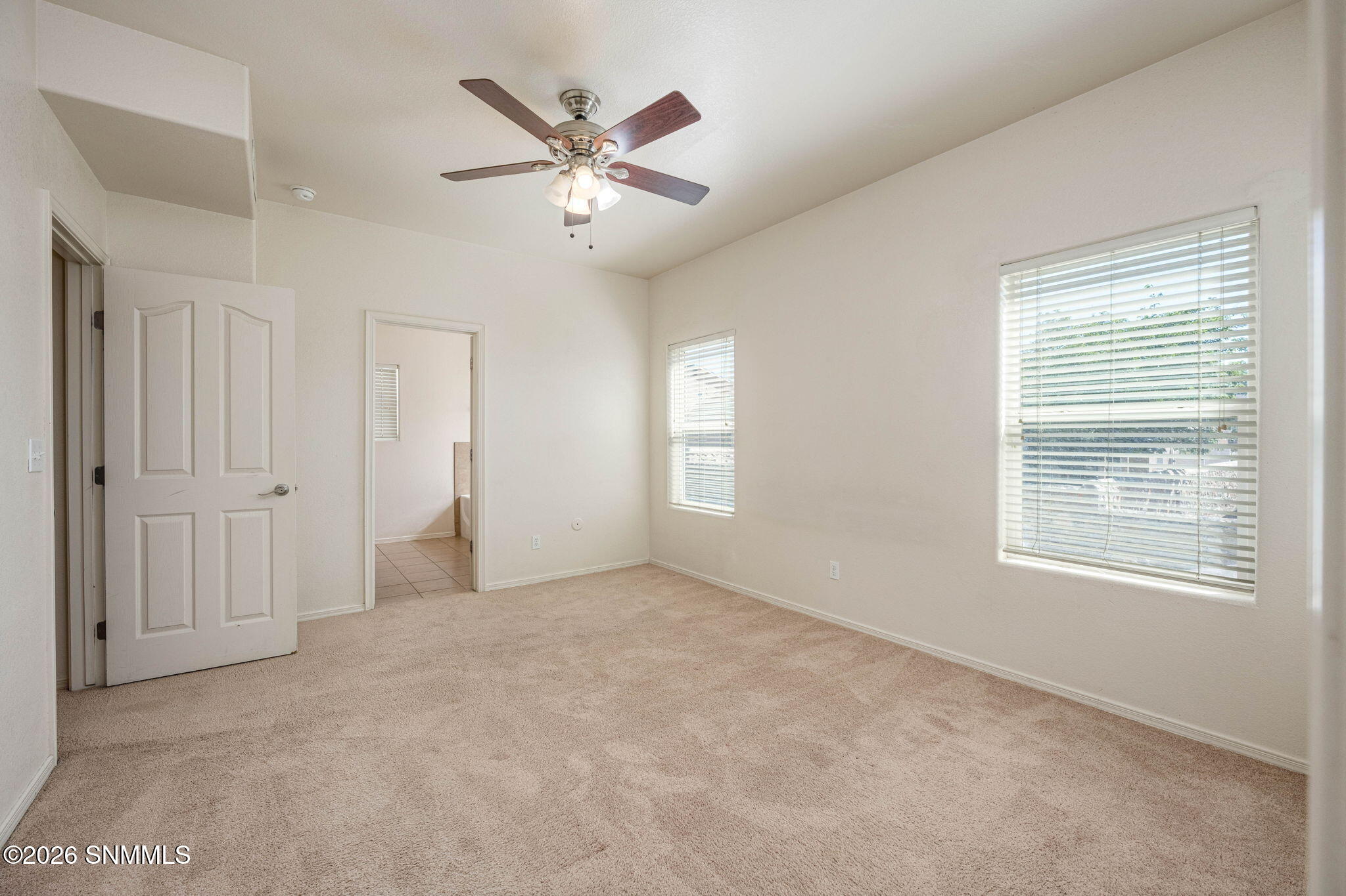 31-web-or-mls-Snappin Homes (Mesita4634)