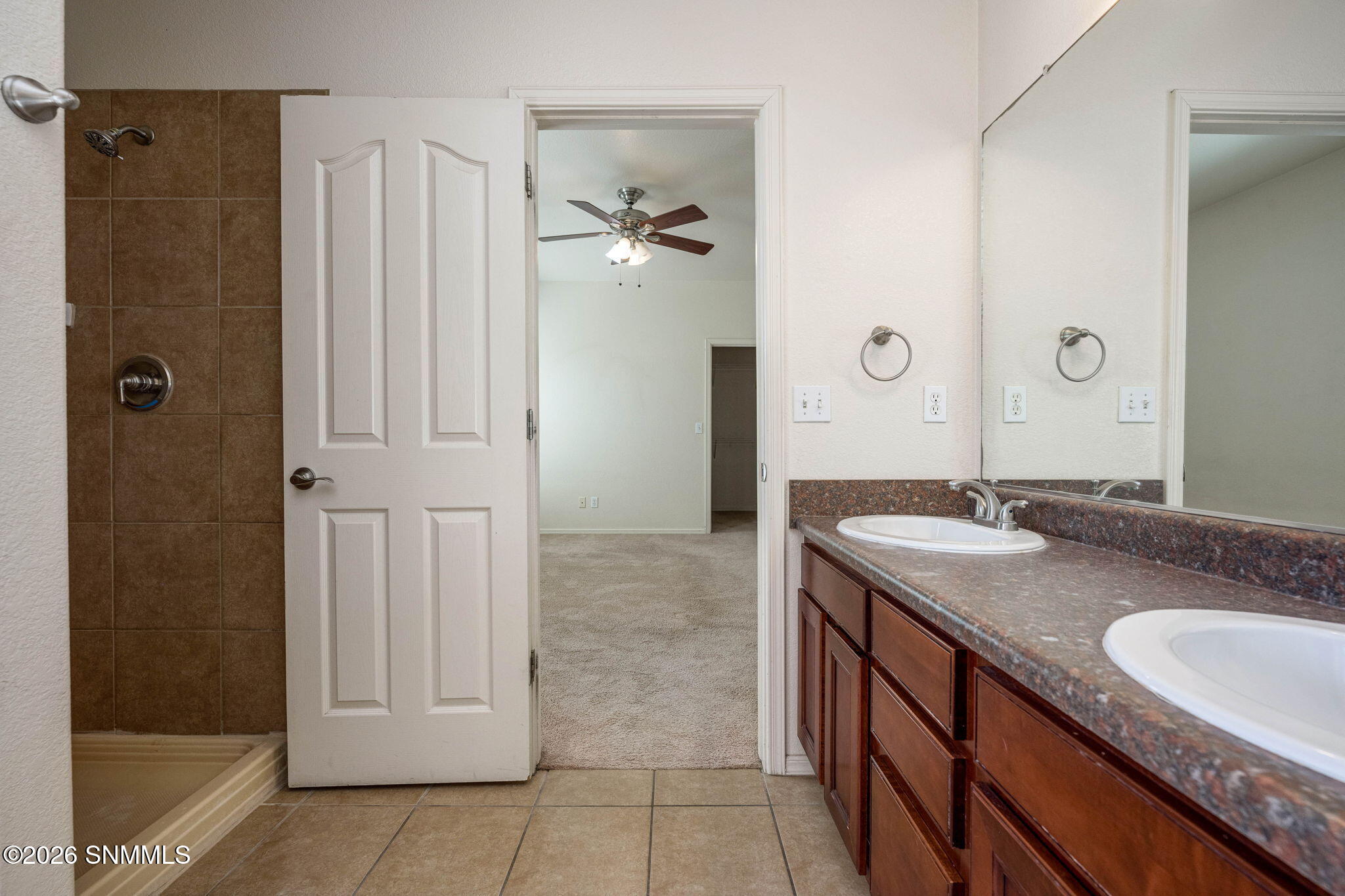 34-web-or-mls-Snappin Homes (Mesita4634)