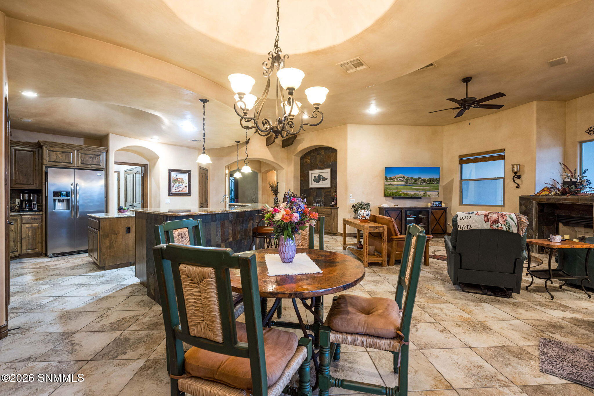 27-web-or-mls-Snappin Homes (Degas8243)-