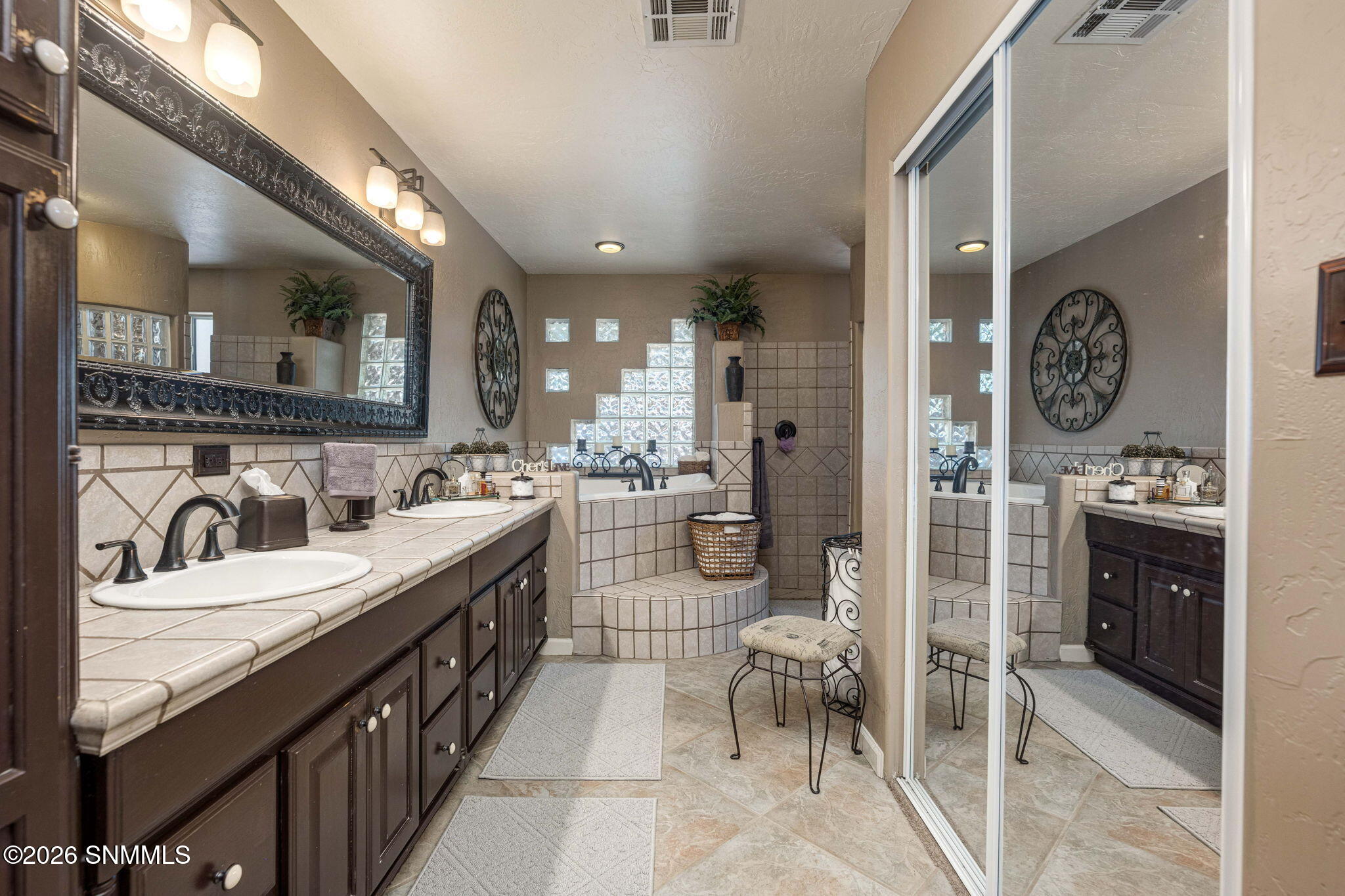 22-web-or-mls-Snappin Homes (Afton350)-2