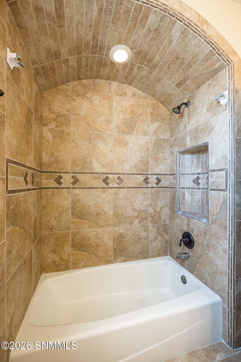 35-web-or-mls-Snappin Homes (Tewa4337)-3