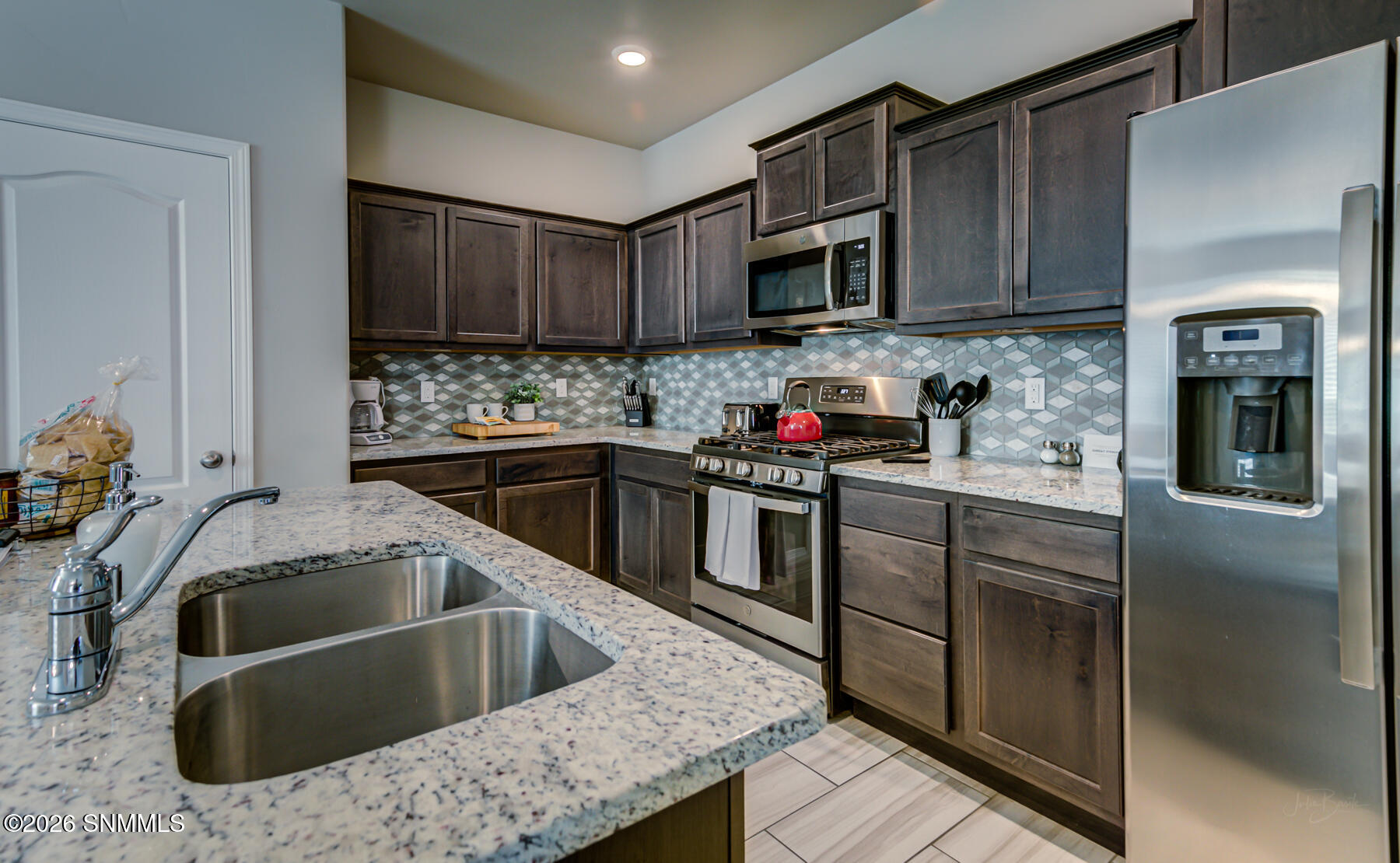 4620 Toluca Ave LCNM-12