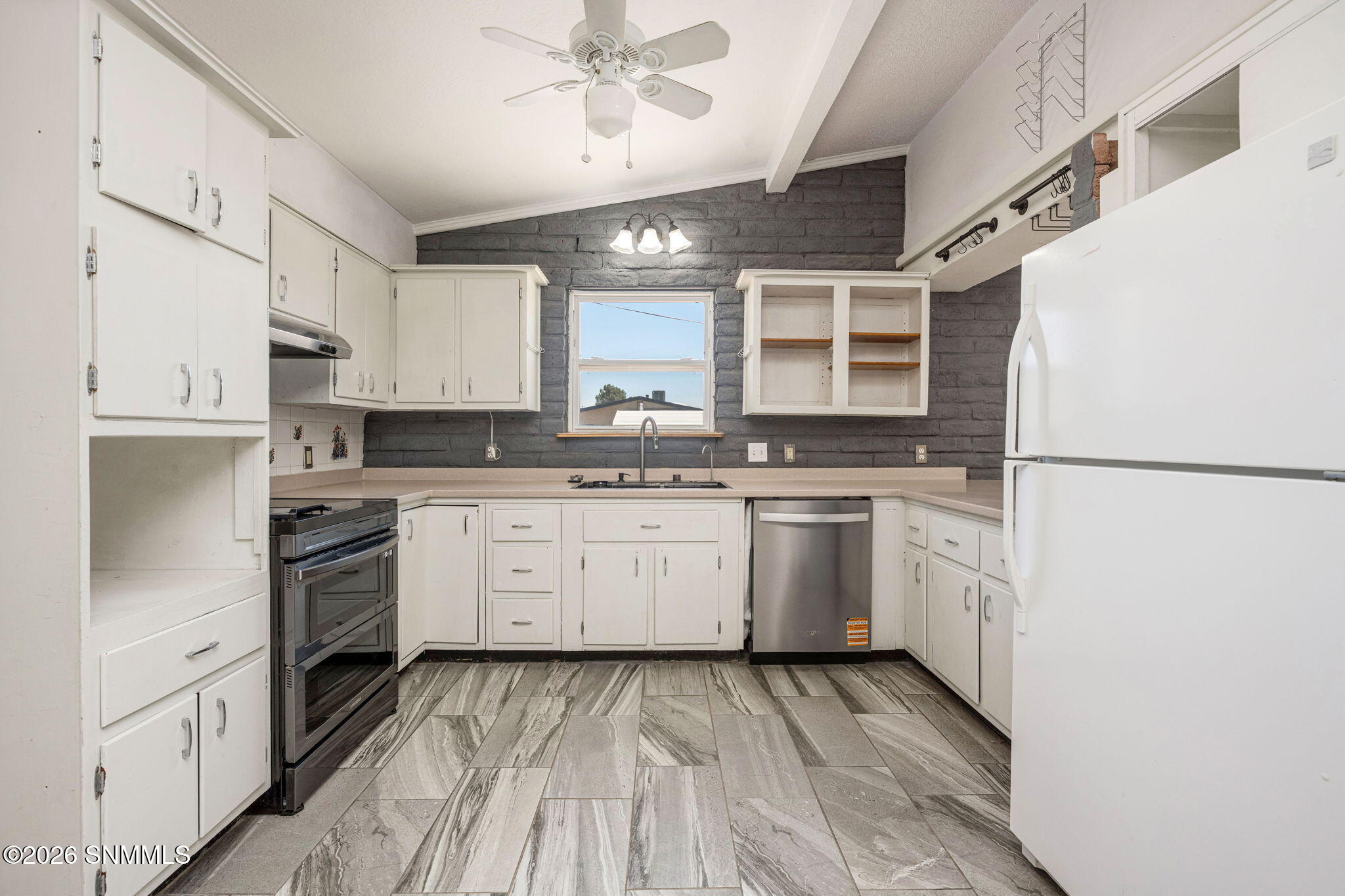 11-web-or-mls-Snappin Homes (ElCaminoRea