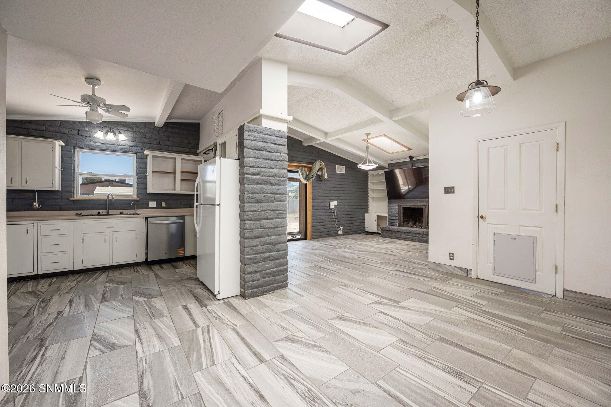 10-web-or-mls-Snappin Homes (ElCaminoRea