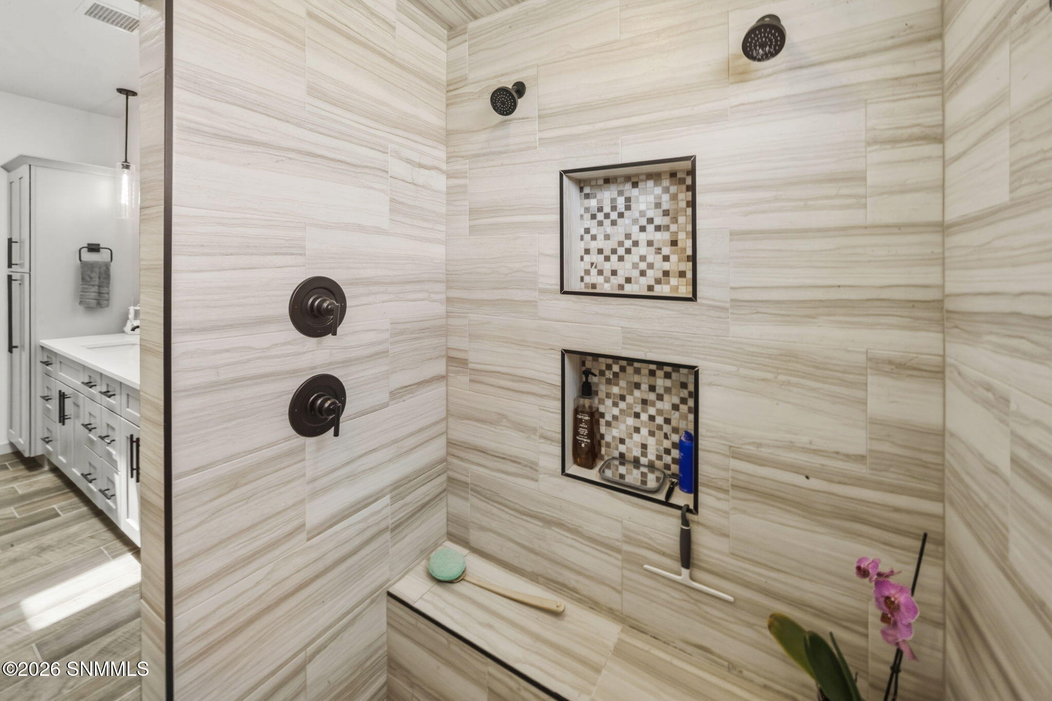 32-web-or-mls-A24I9362