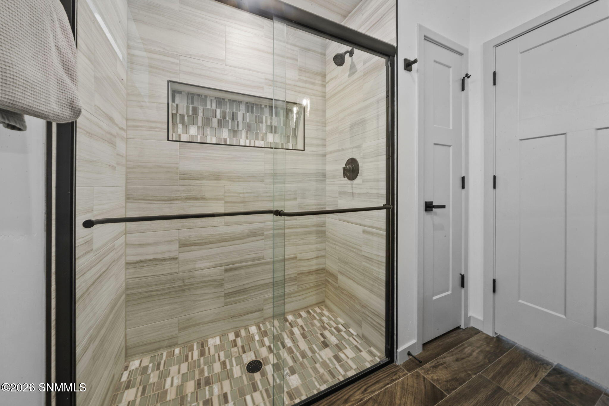 18-web-or-mls-A24I9305