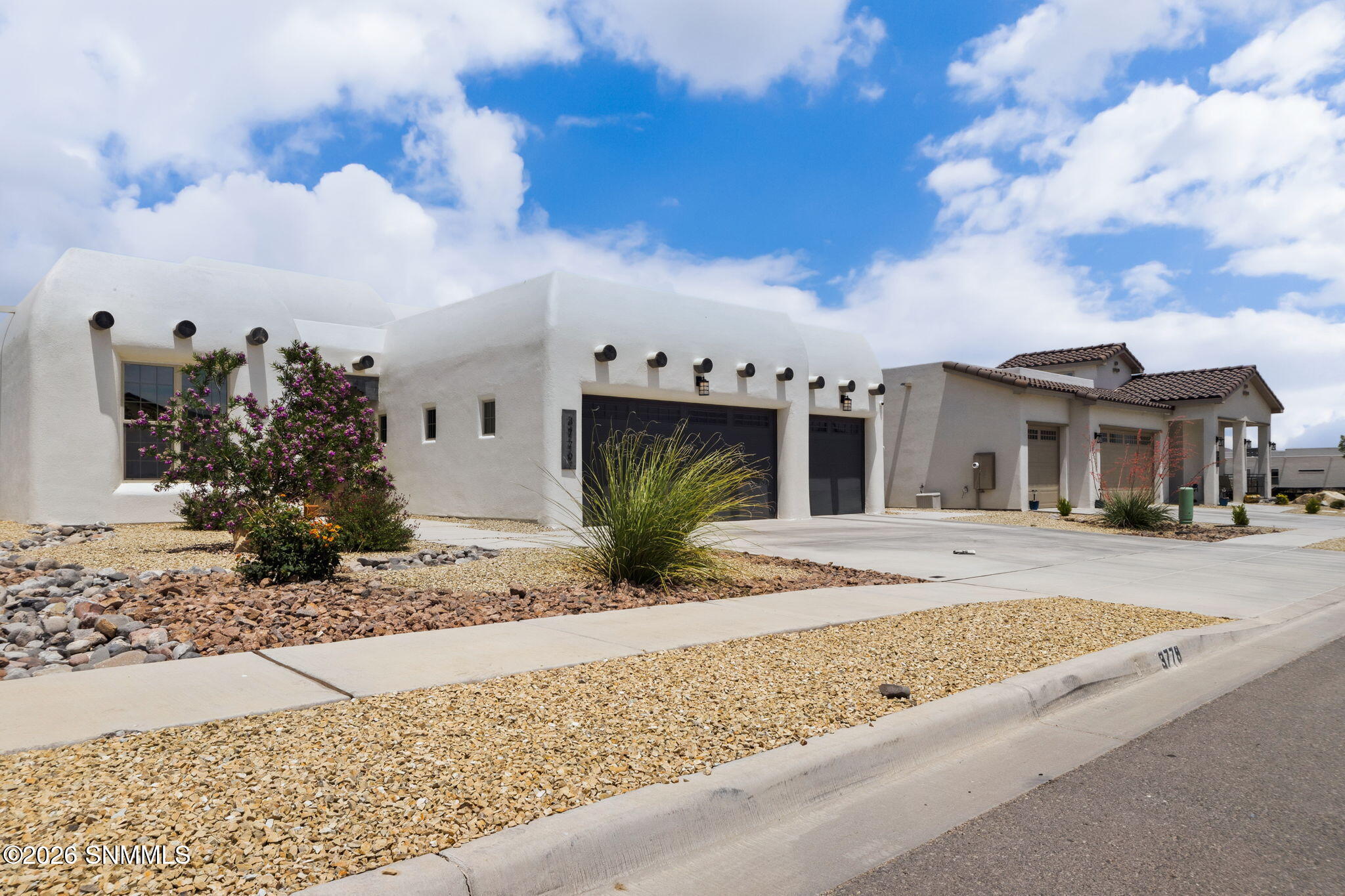 4-web-or-mls-A24I9581