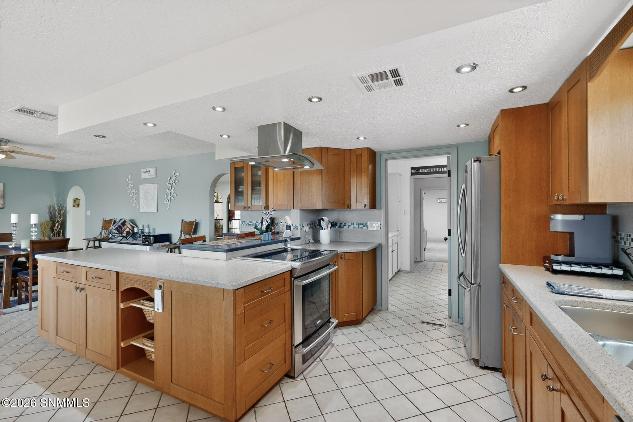12c 21-3D-Casas-3041-Missouri-Ave-031920