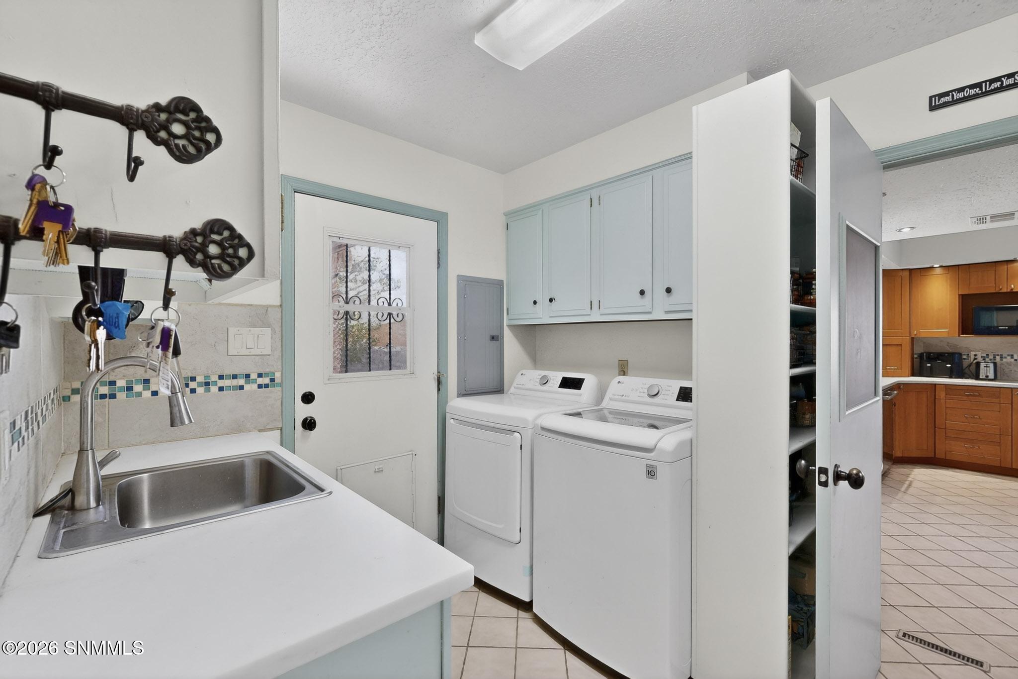 13a 42-3D-Casas-3041-Missouri-Ave-031920