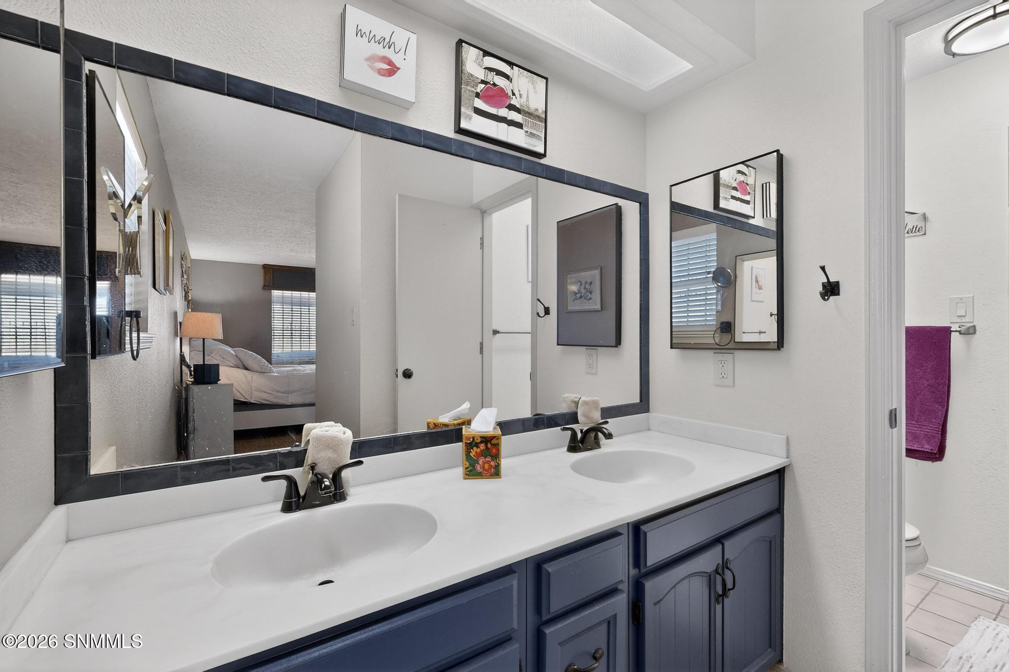 15d 32-3D-Casas-3041-Missouri-Ave-031920