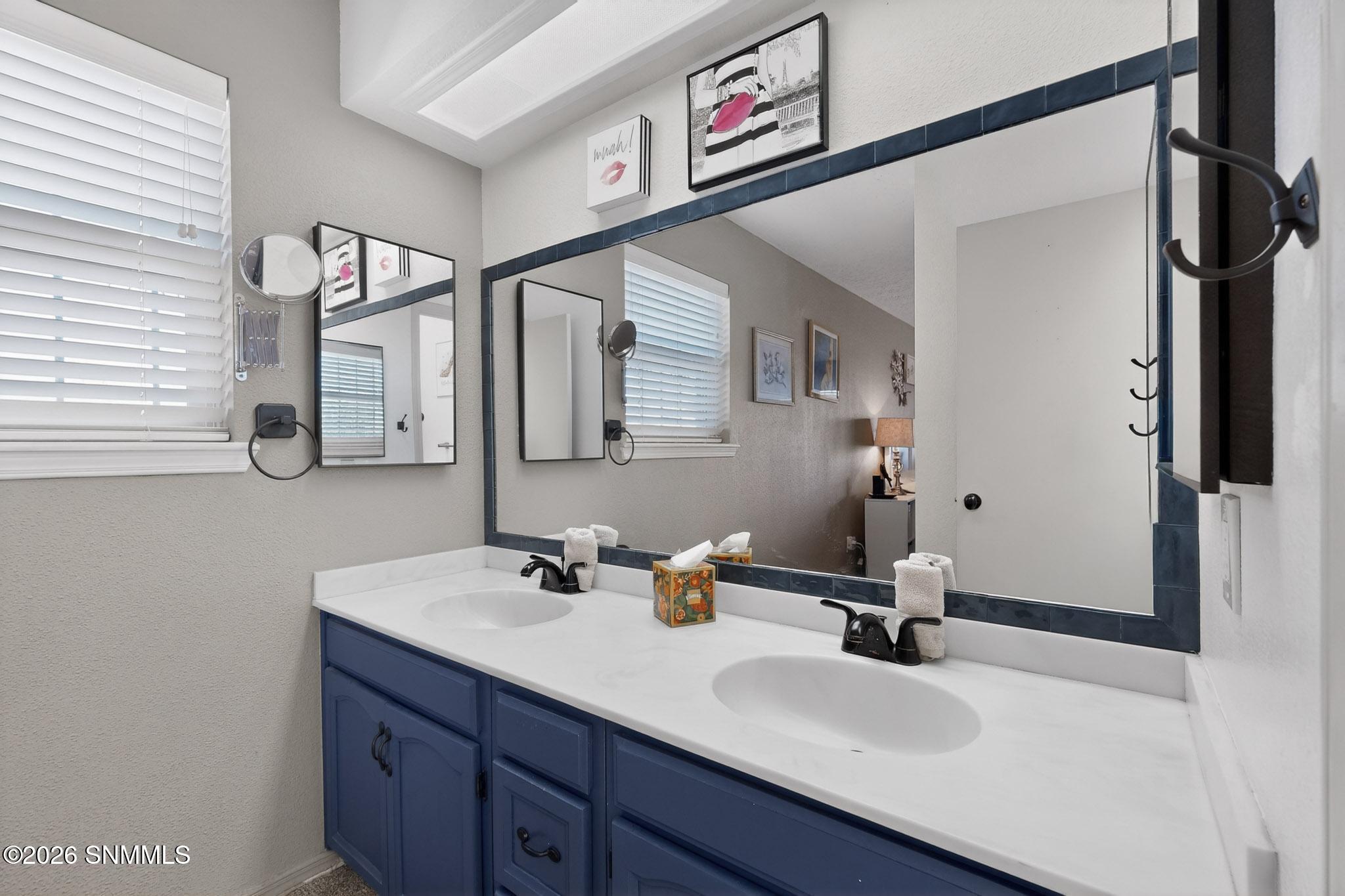 15e 33-3D-Casas-3041-Missouri-Ave-031920
