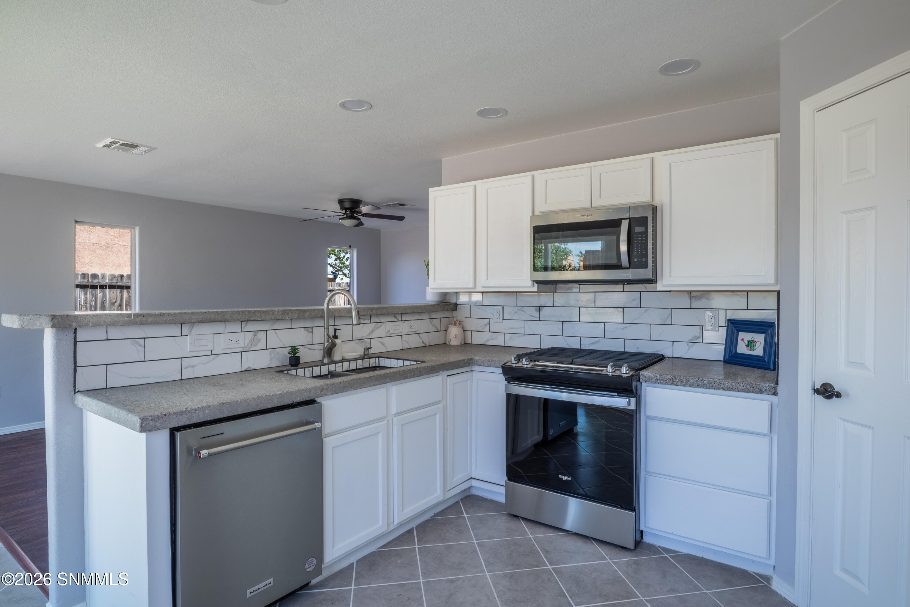 Salado (Kitchen)-2