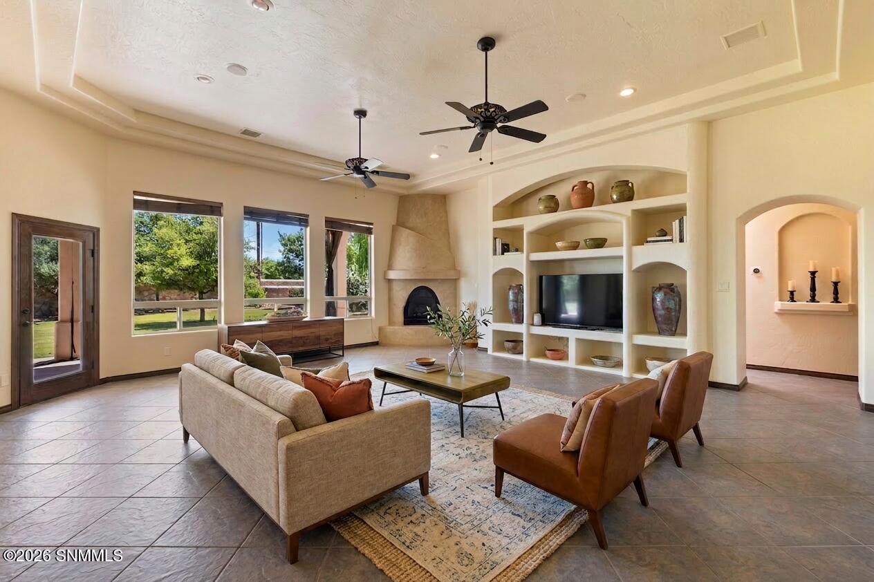 Living Room w Furniture