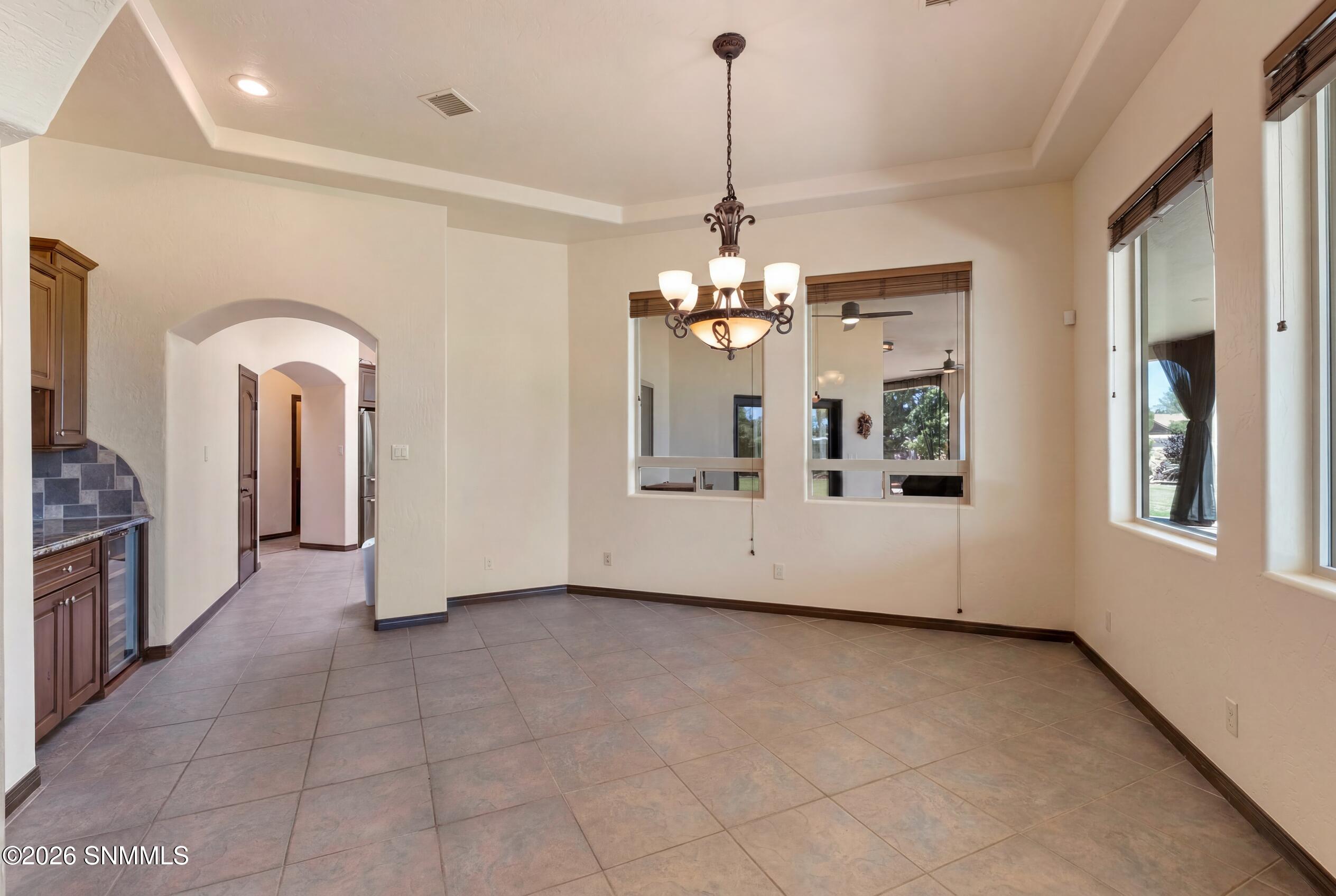 Dining Room no Furniture