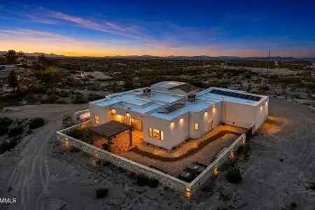 1963 Guamis Road, Las Cruces, New Mexico 88012, 4 Bedrooms Bedrooms, ,2.5 BathroomsBathrooms,Residential,For Sale,Guamis,2601630