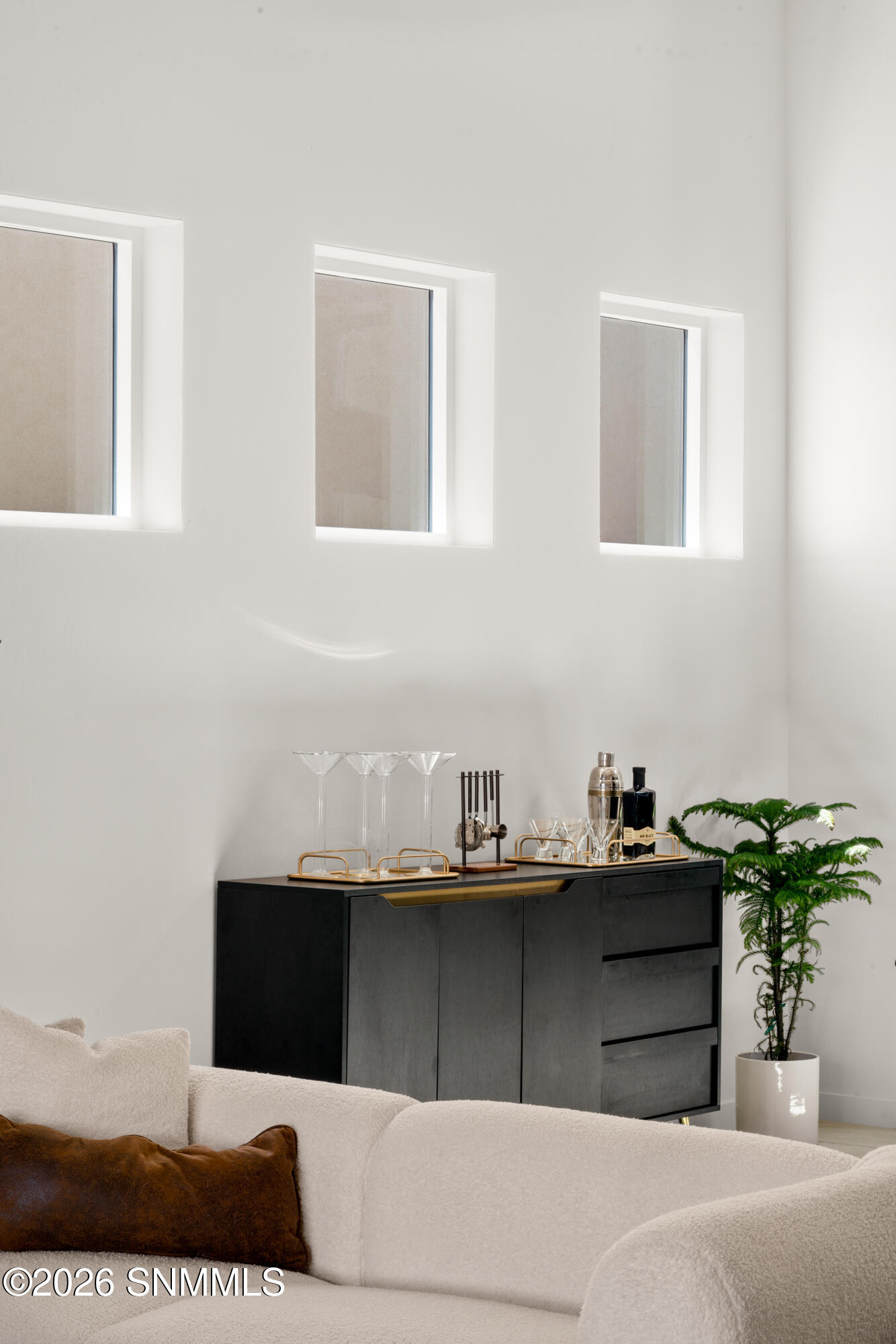 Bar/Dining