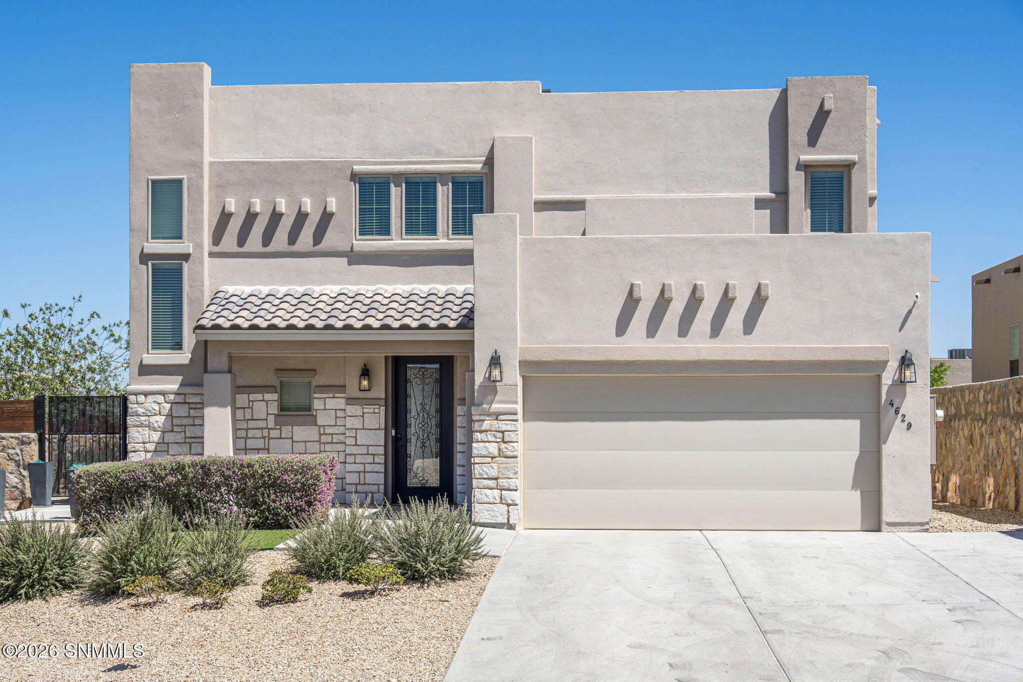 1-web-or-mls-Snappin Homes (AzureHills46