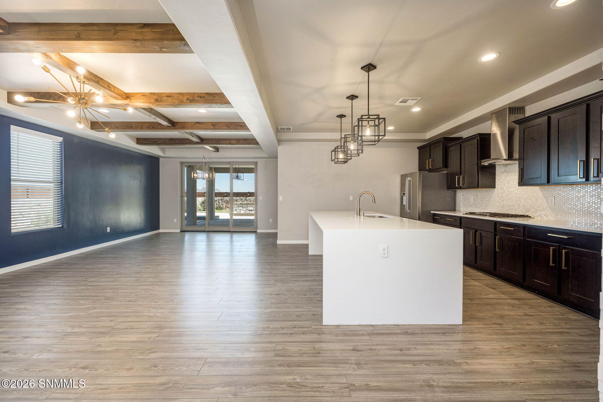 6-web-or-mls-Snappin Homes (AzureHills46
