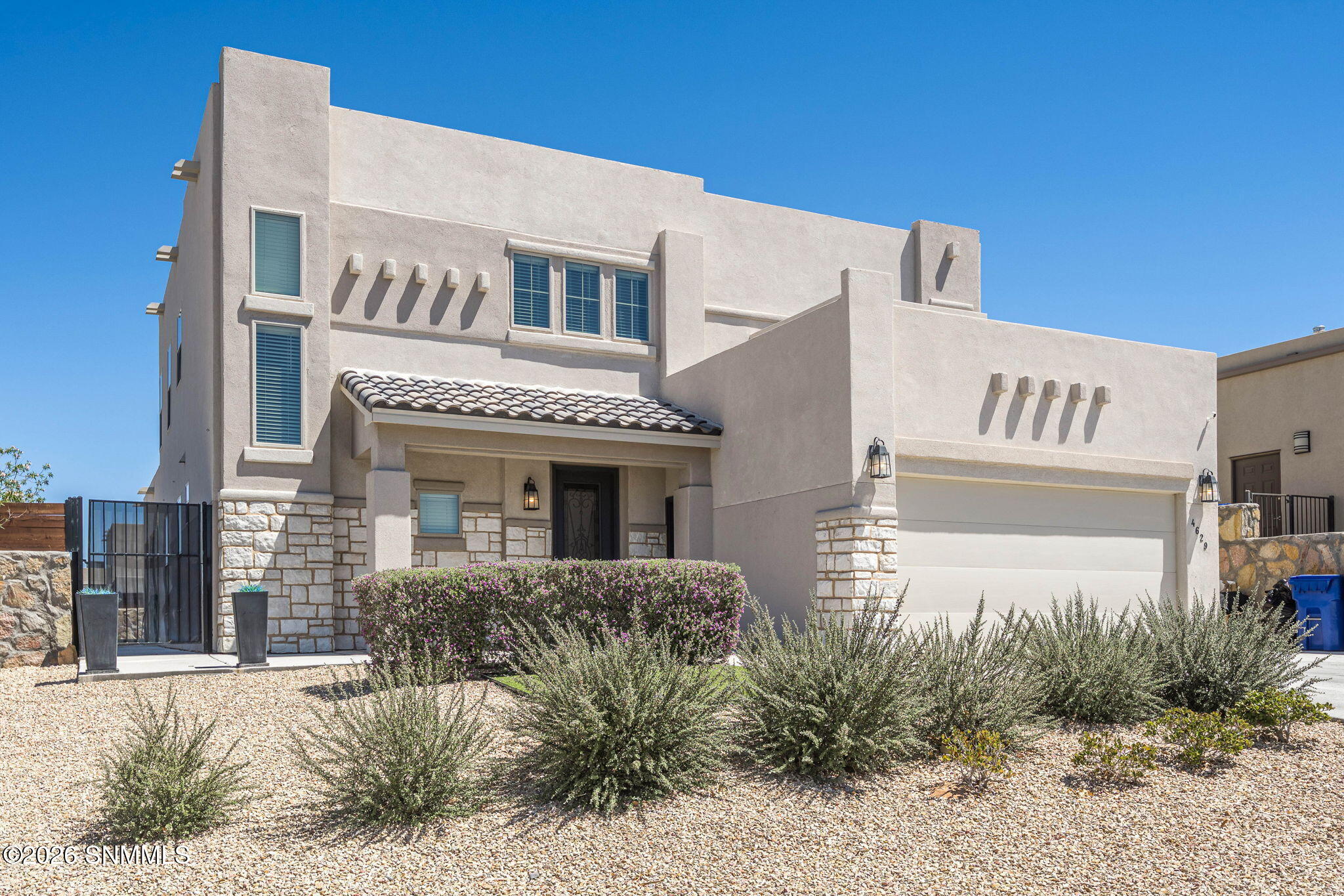 2-web-or-mls-Snappin Homes (AzureHills46