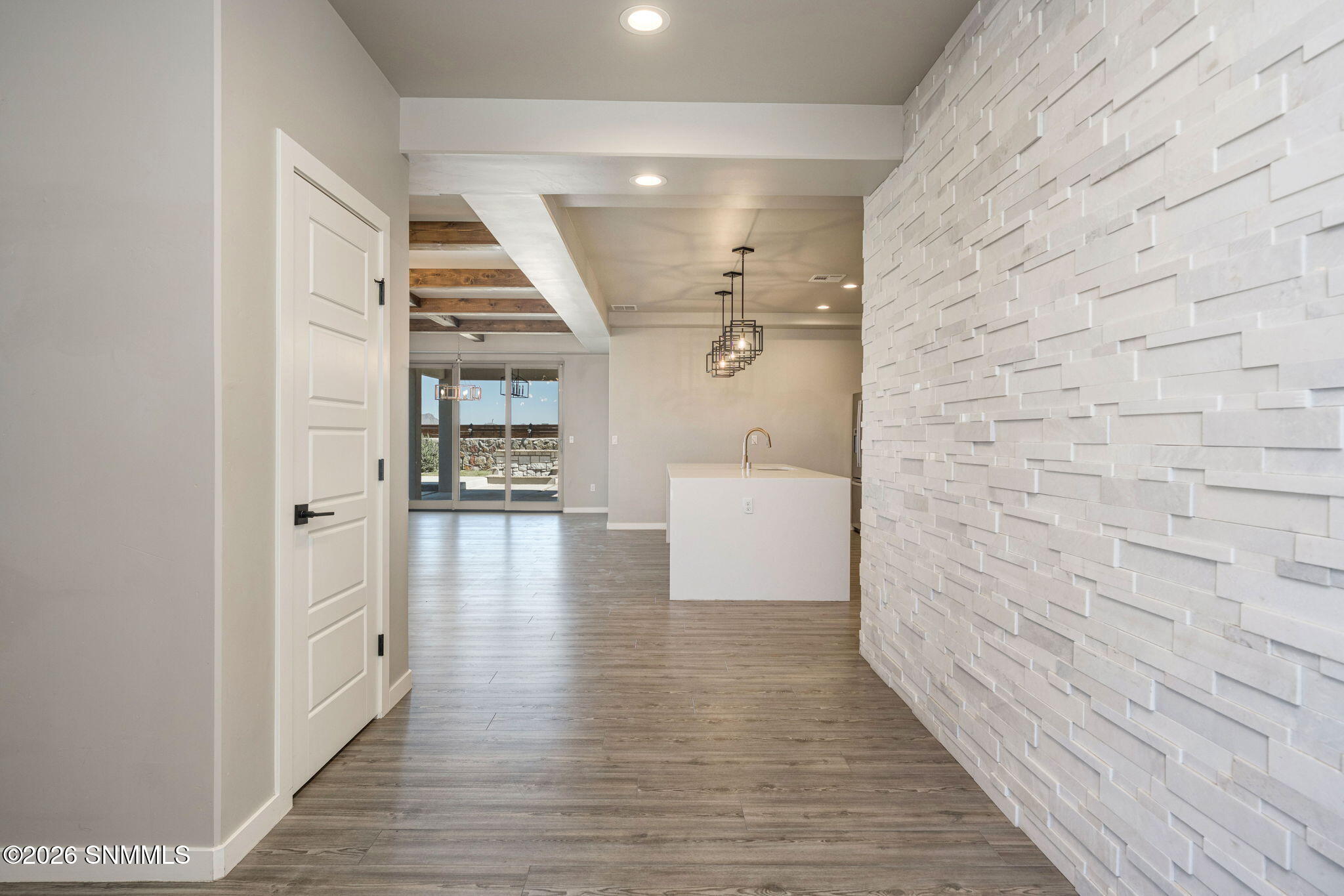 4-web-or-mls-Snappin Homes (AzureHills46