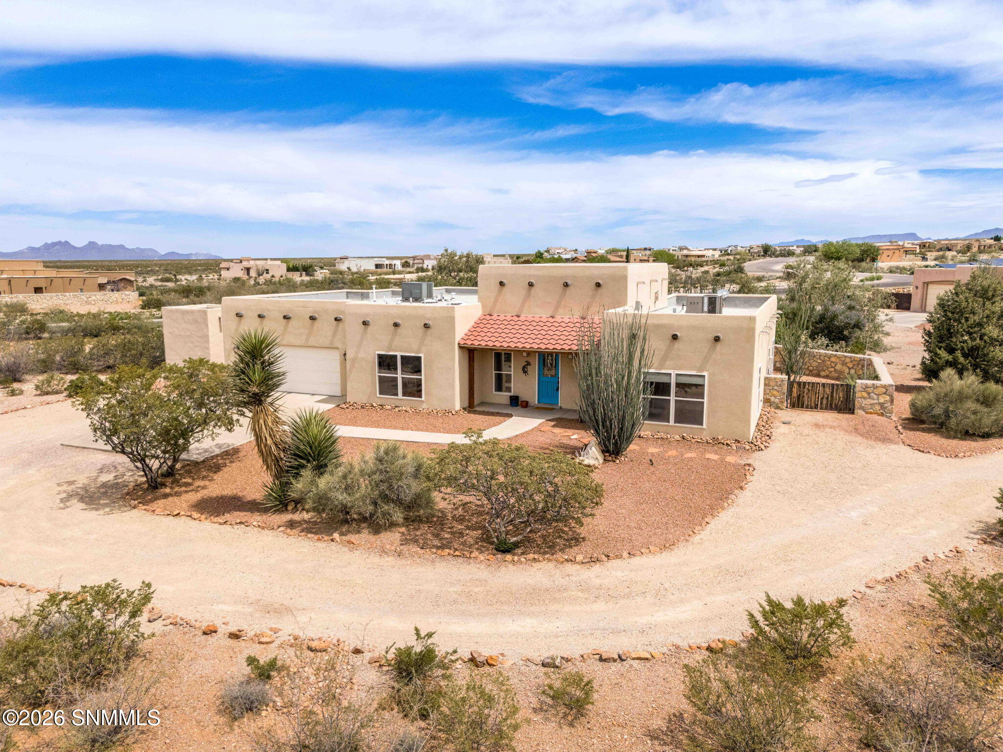 3-web-or-mls-Snappin Homes (SilkOak8801)