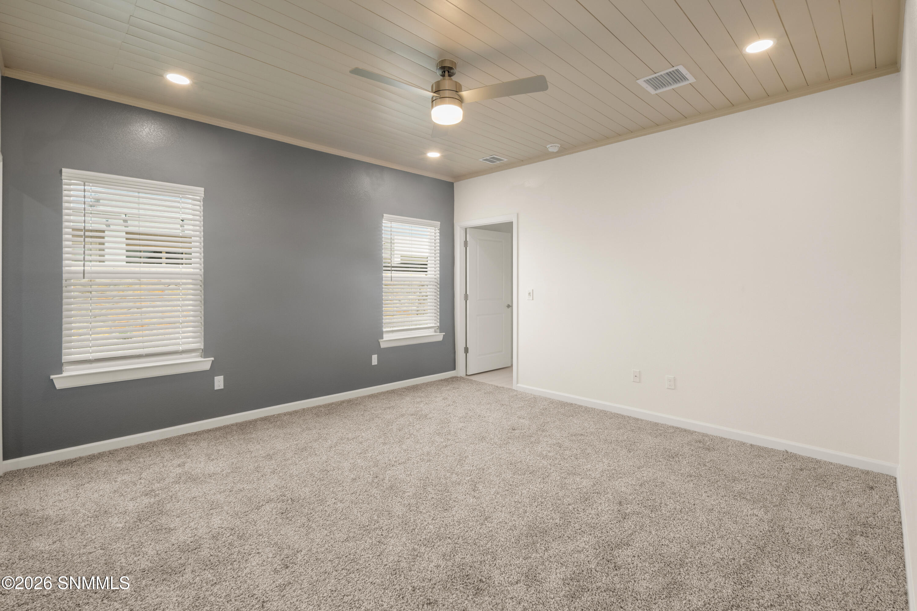 6058-Olive-Tree-MLS-Camera-Guy-18