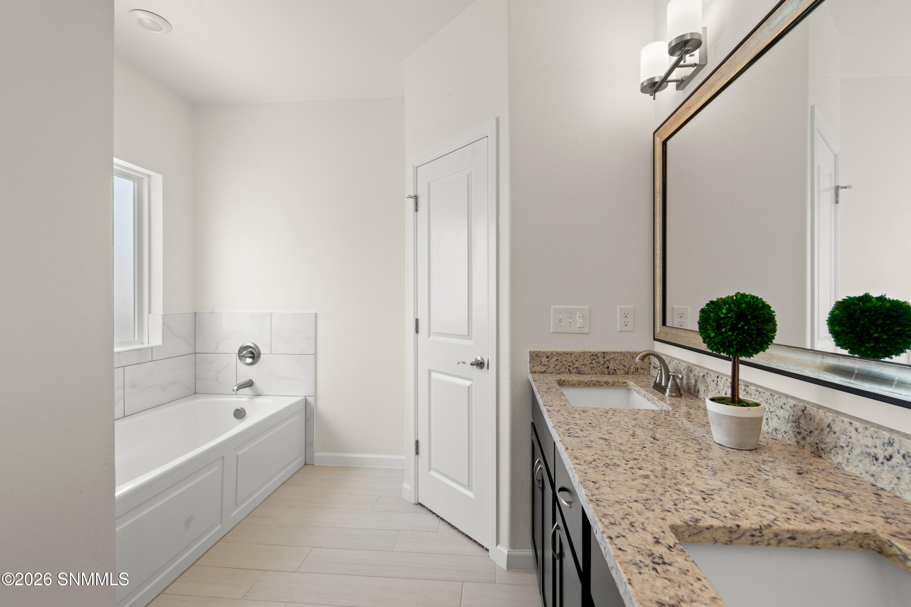 6058-Olive-Tree-MLS-Camera-Guy-21