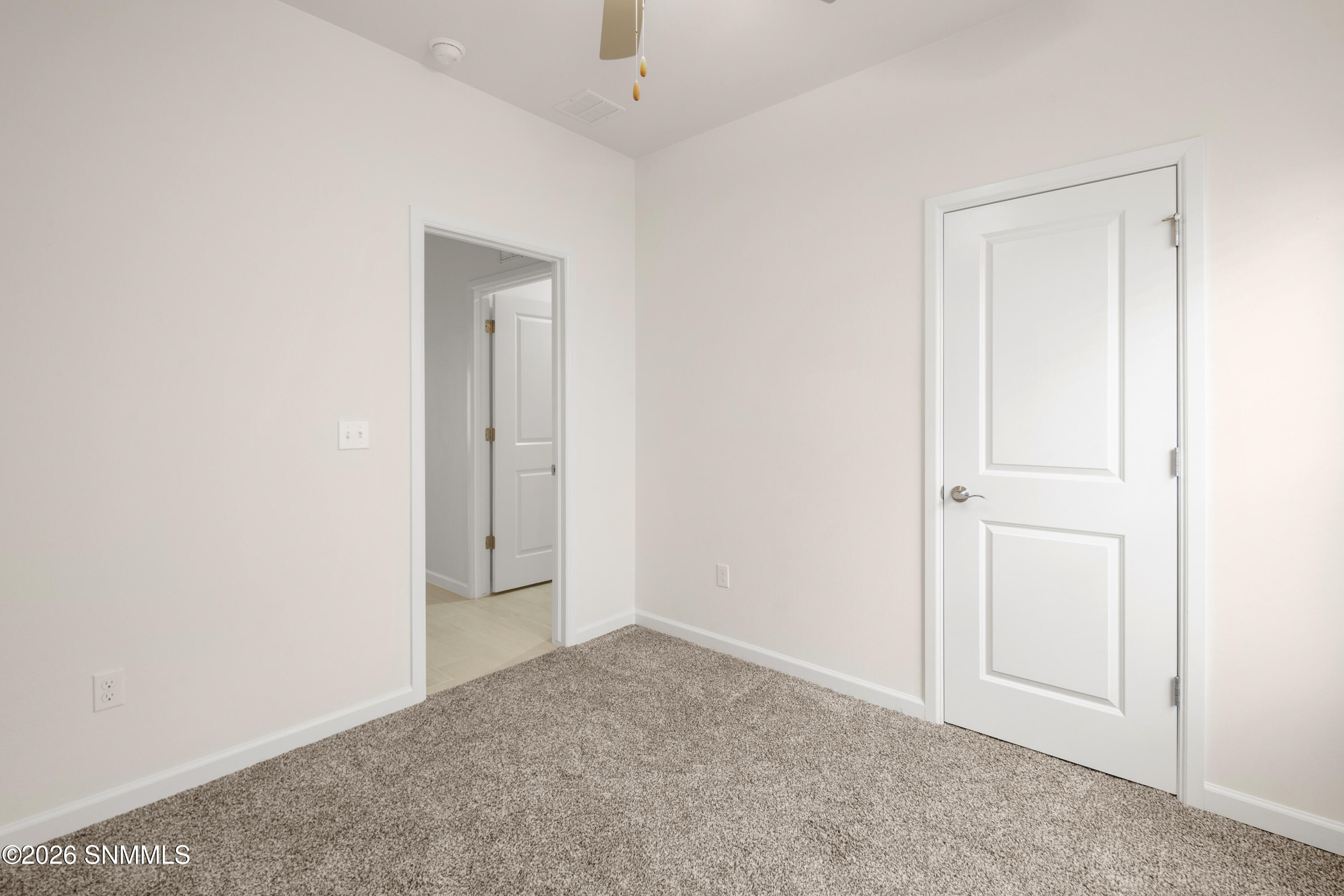 6058-Olive-Tree-MLS-Camera-Guy-24