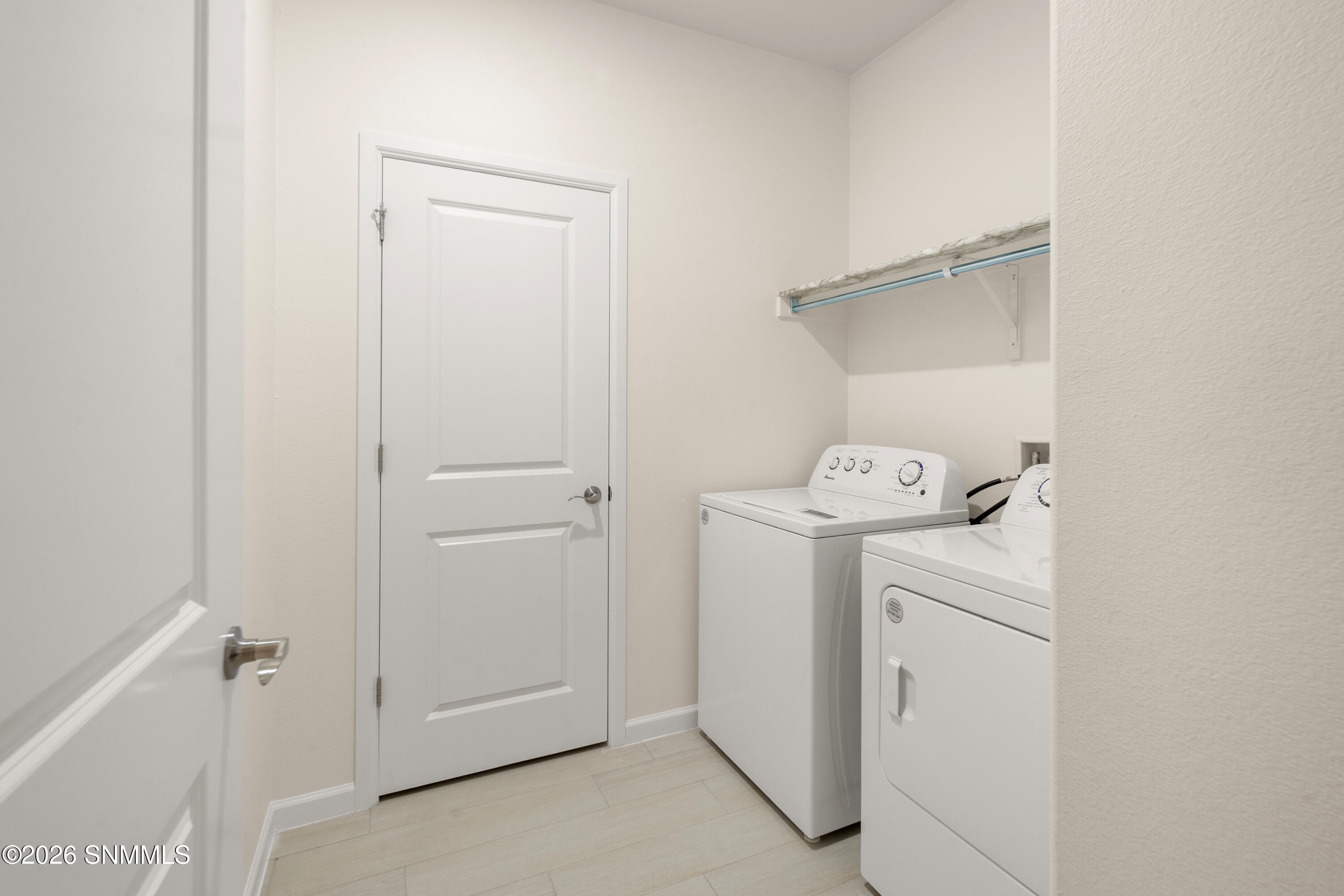 6058-Olive-Tree-MLS-Camera-Guy-25