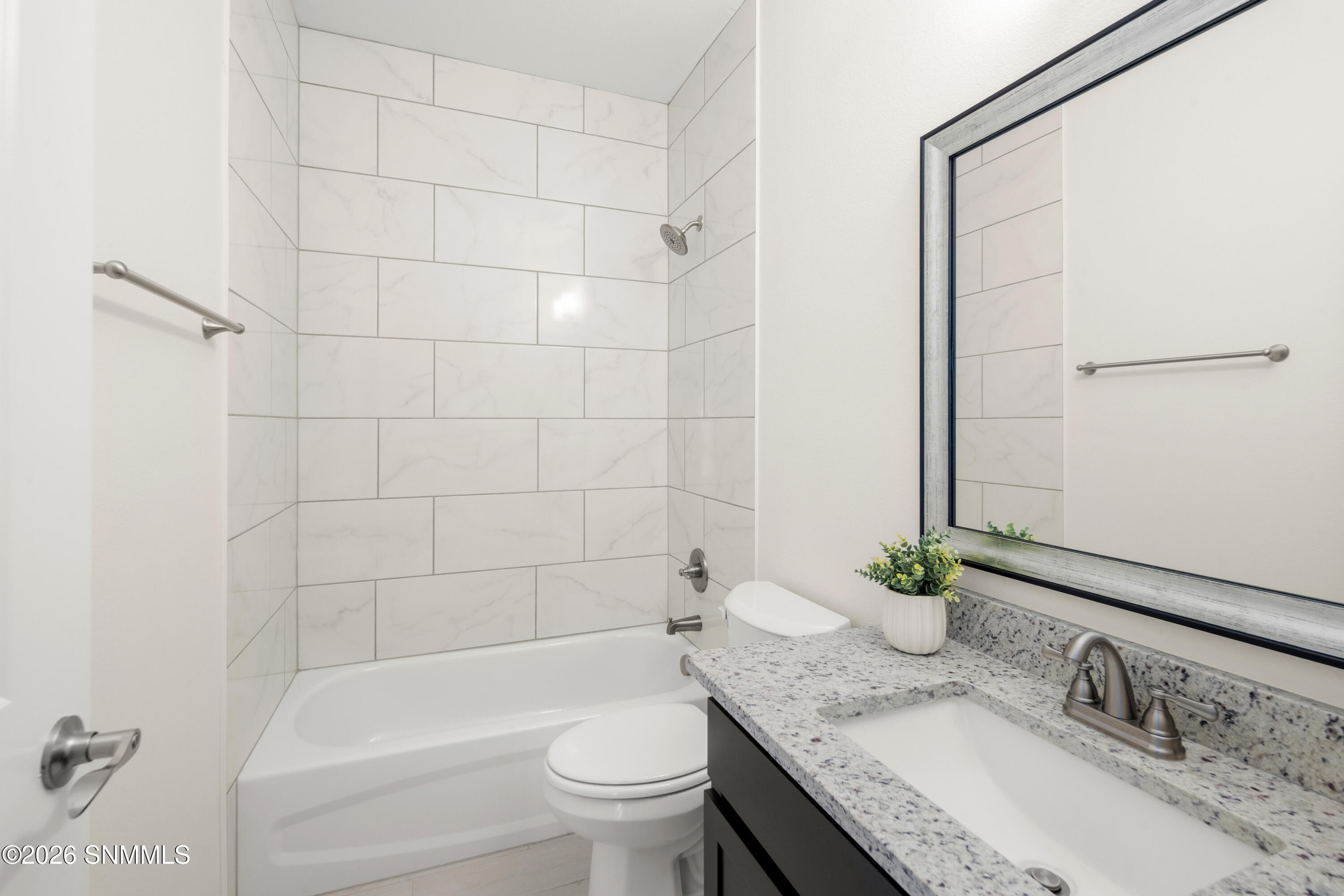 6058-Olive-Tree-MLS-Camera-Guy-26